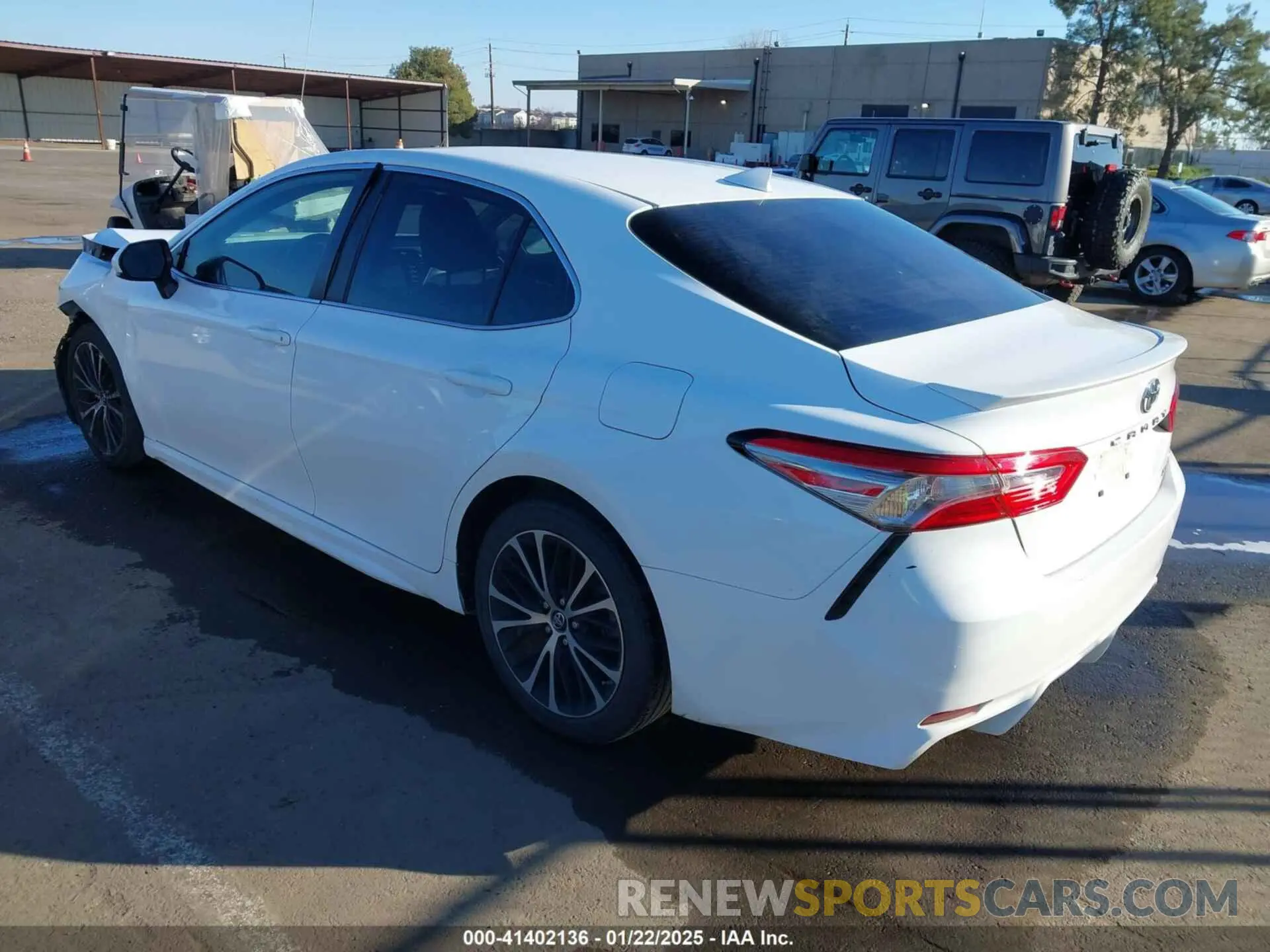 3 Photograph of a damaged car 4T1B11HK7KU239473 TOYOTA CAMRY 2019
