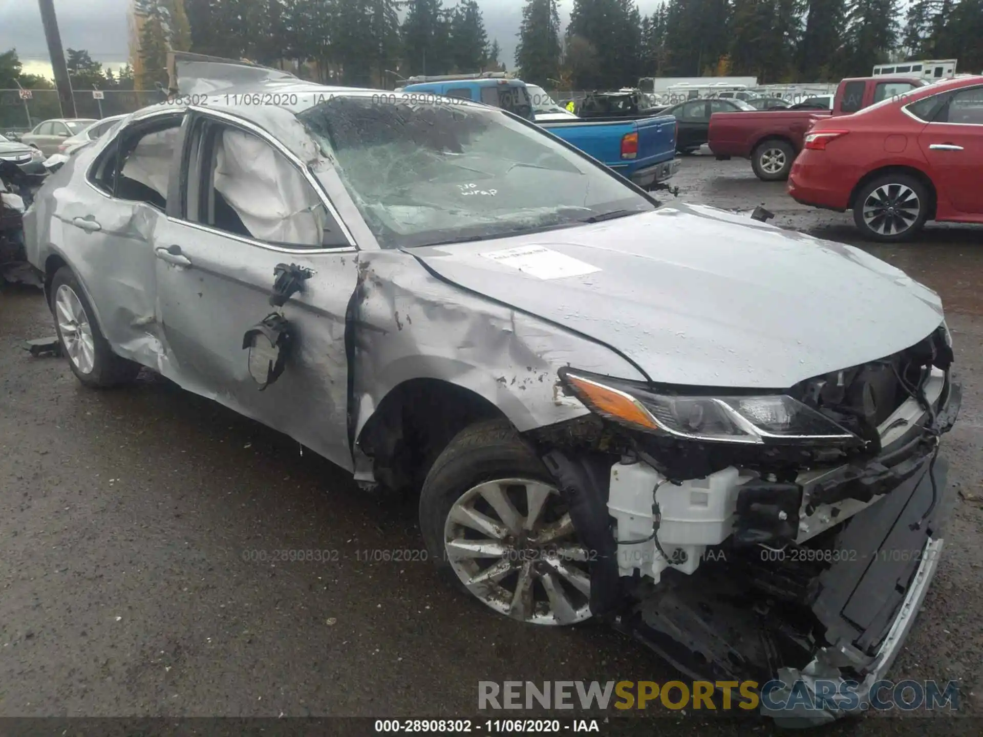 1 Photograph of a damaged car 4T1B11HK7KU239991 TOYOTA CAMRY 2019