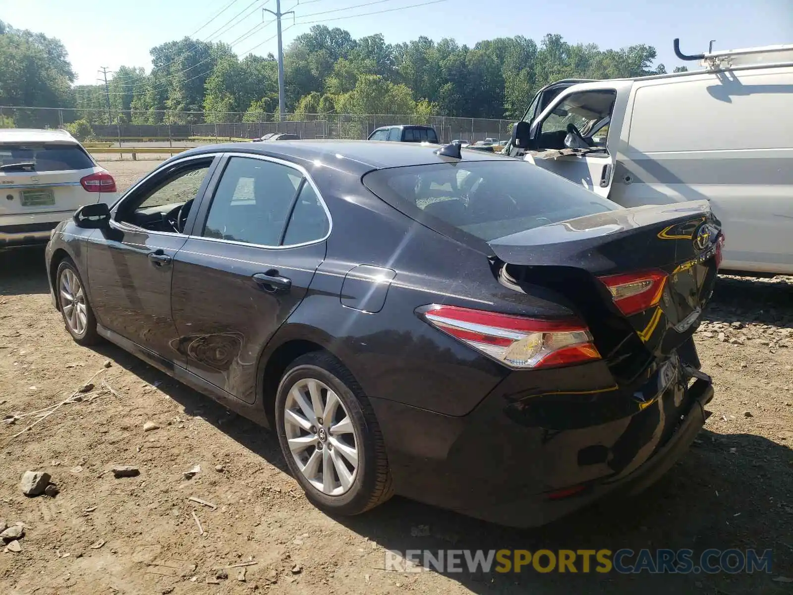 3 Photograph of a damaged car 4T1B11HK7KU248447 TOYOTA CAMRY 2019