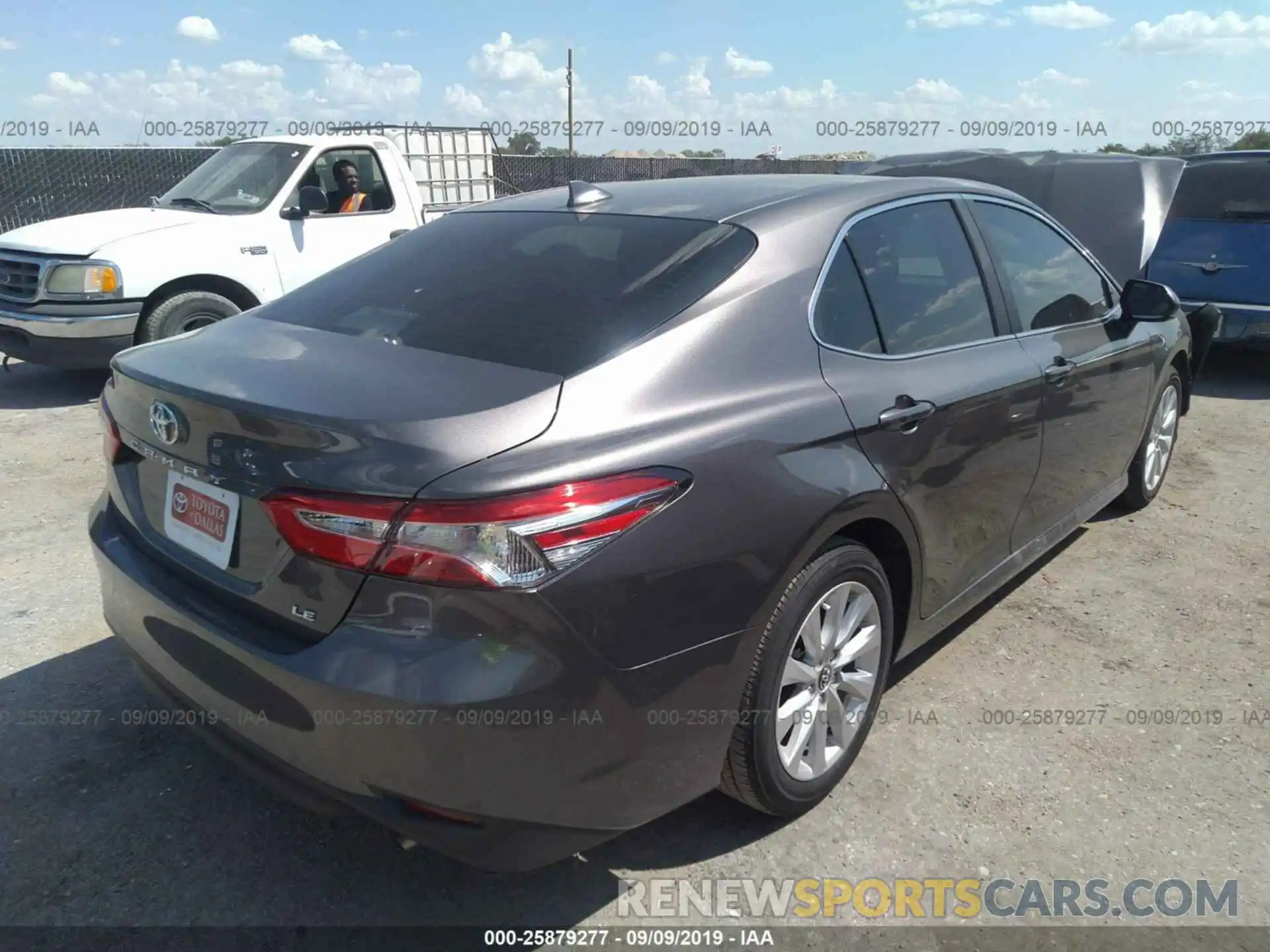 4 Photograph of a damaged car 4T1B11HK7KU252952 TOYOTA CAMRY 2019