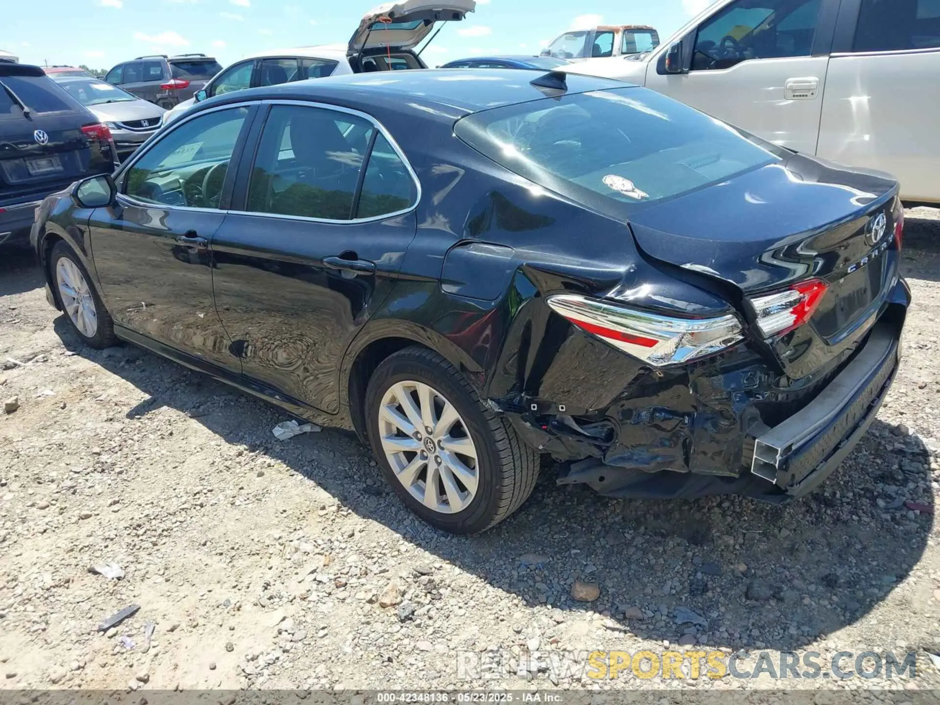 3 Photograph of a damaged car 4T1B11HK7KU254412 TOYOTA CAMRY 2019