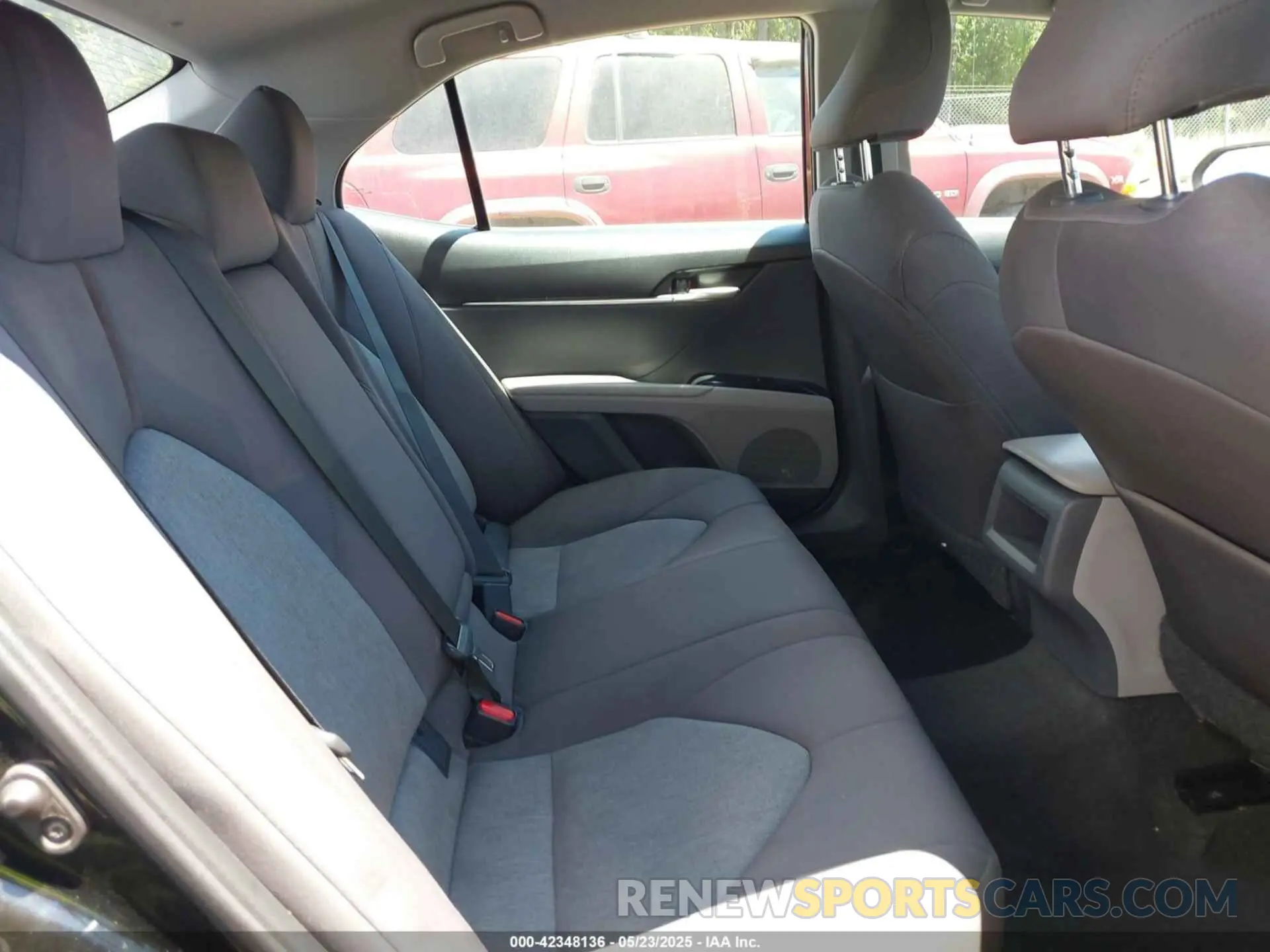 8 Photograph of a damaged car 4T1B11HK7KU254412 TOYOTA CAMRY 2019