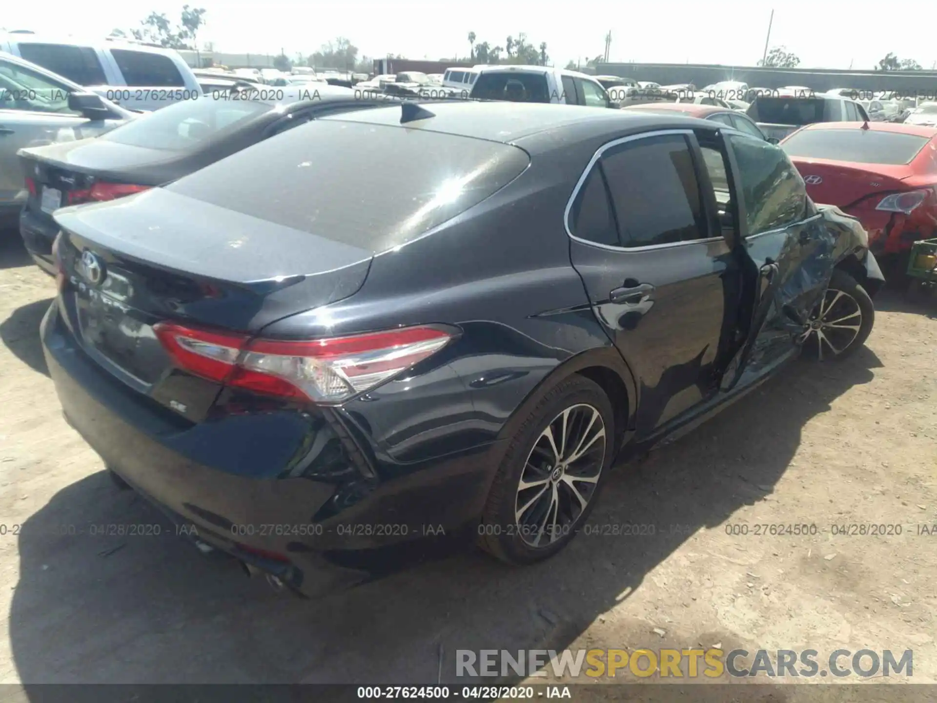 4 Photograph of a damaged car 4T1B11HK7KU255401 TOYOTA CAMRY 2019