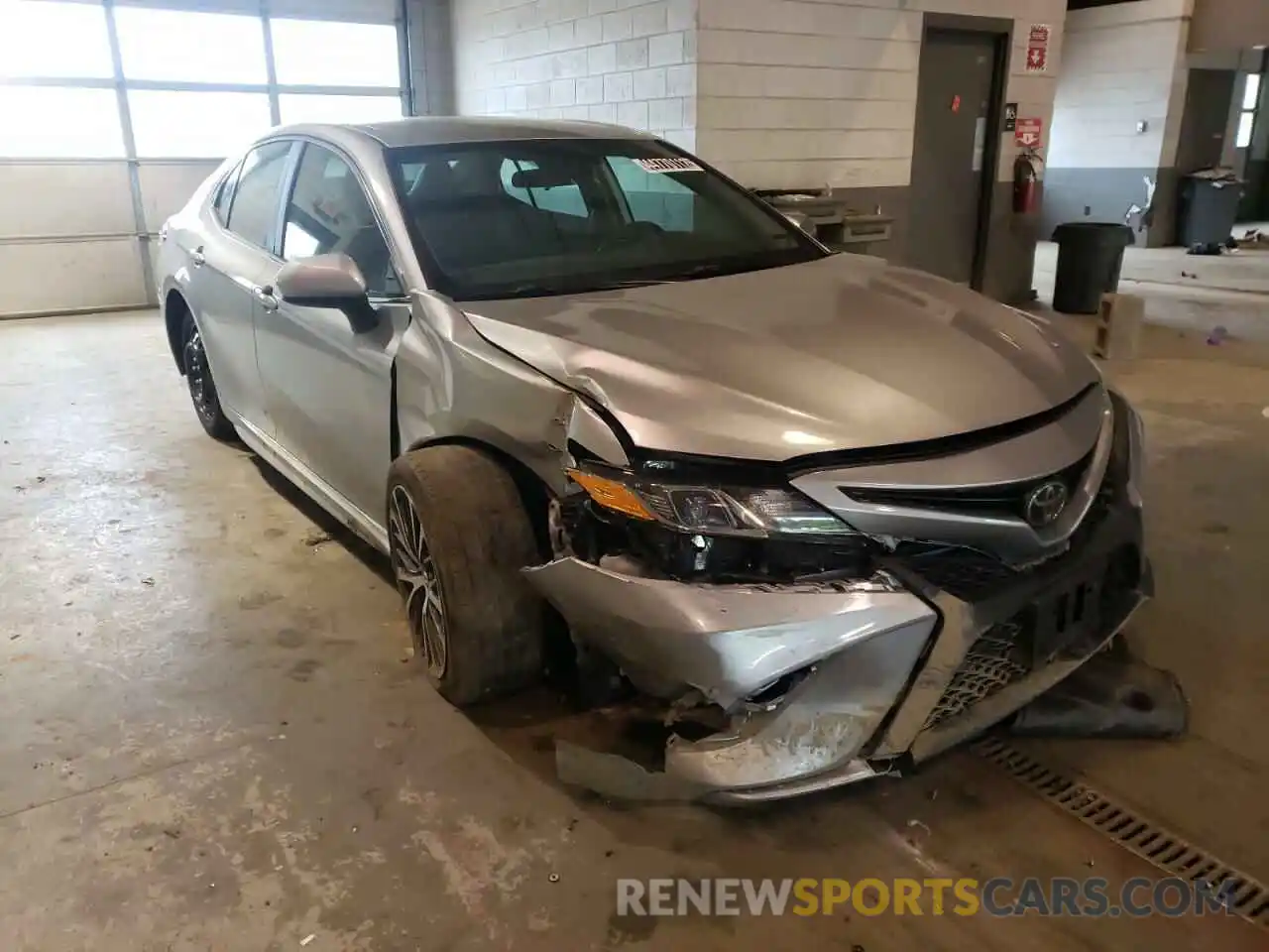 1 Photograph of a damaged car 4T1B11HK7KU255656 TOYOTA CAMRY 2019