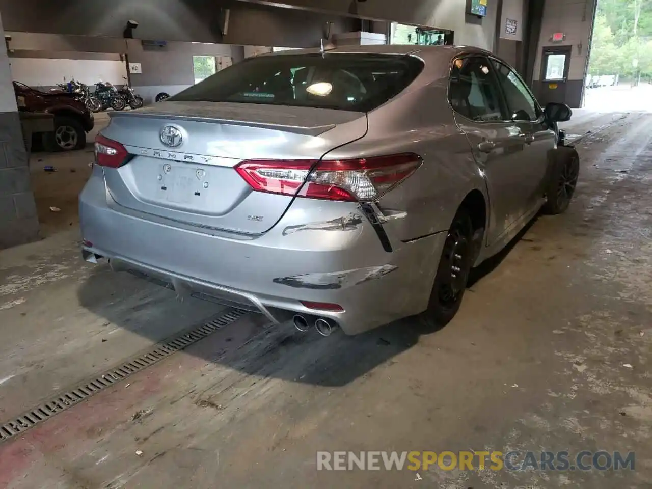 4 Photograph of a damaged car 4T1B11HK7KU255656 TOYOTA CAMRY 2019