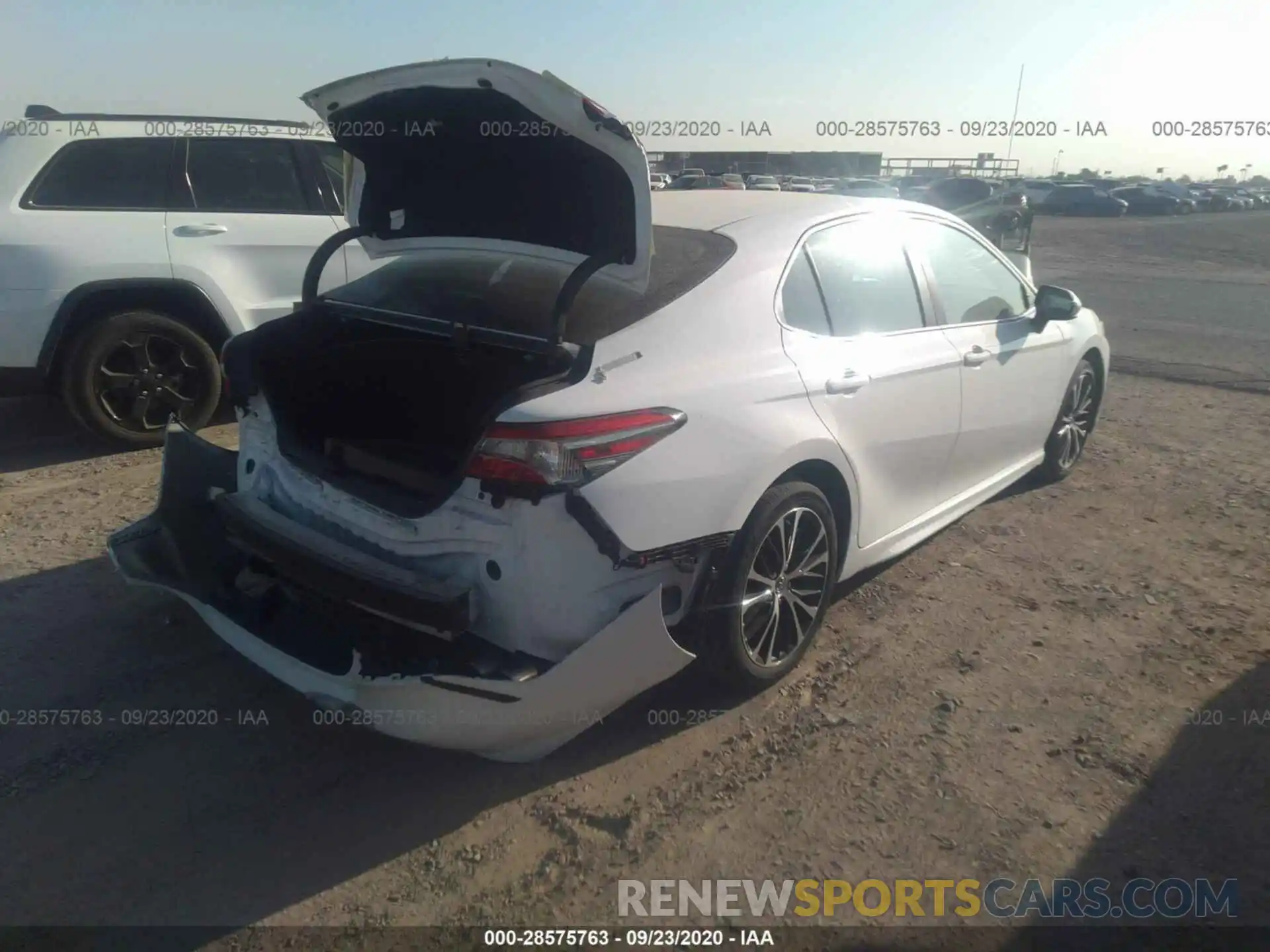 4 Photograph of a damaged car 4T1B11HK7KU258699 TOYOTA CAMRY 2019