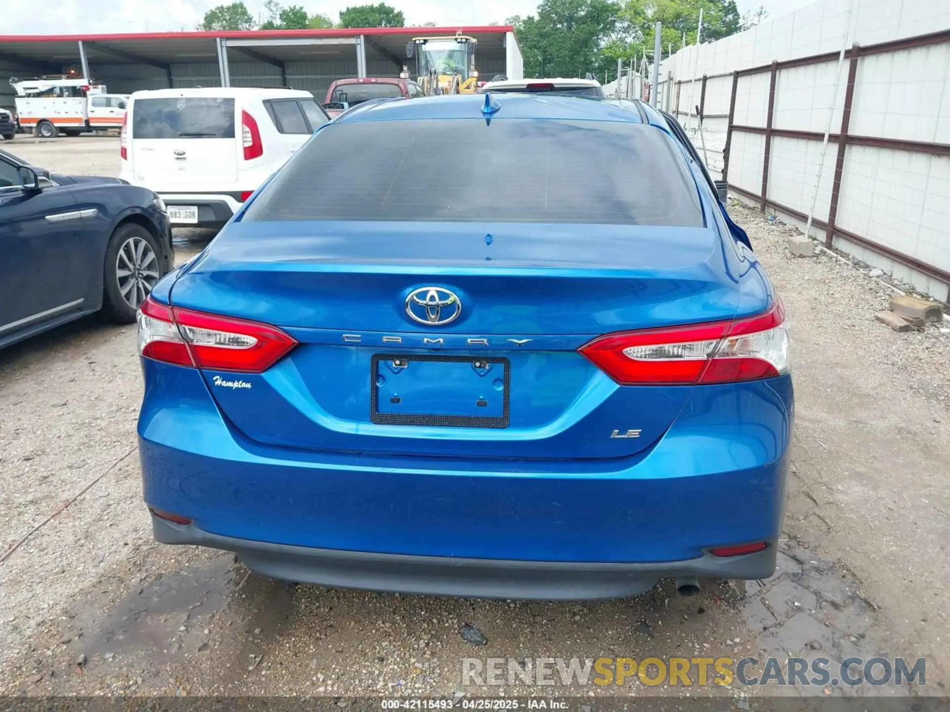 16 Photograph of a damaged car 4T1B11HK7KU259920 TOYOTA CAMRY 2019