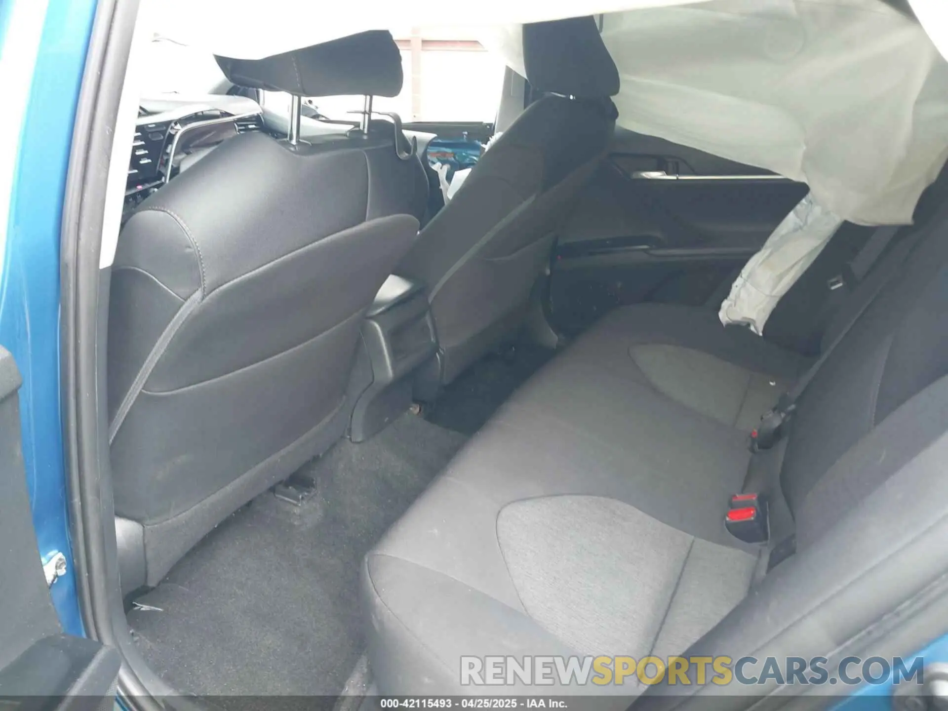 8 Photograph of a damaged car 4T1B11HK7KU259920 TOYOTA CAMRY 2019