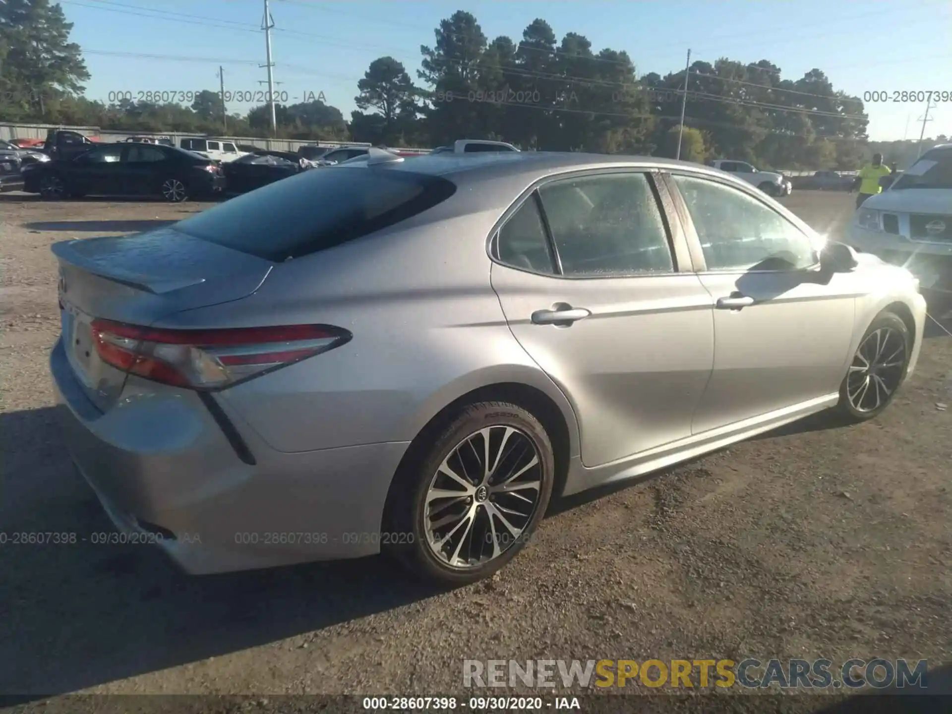 4 Photograph of a damaged car 4T1B11HK7KU260601 TOYOTA CAMRY 2019