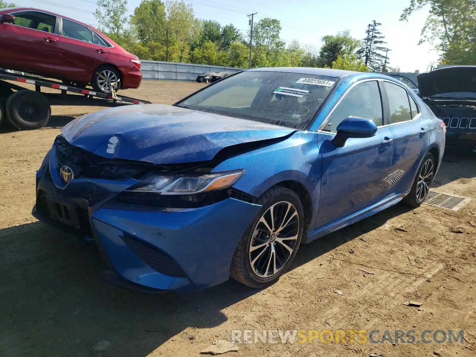 2 Photograph of a damaged car 4T1B11HK7KU260632 TOYOTA CAMRY 2019