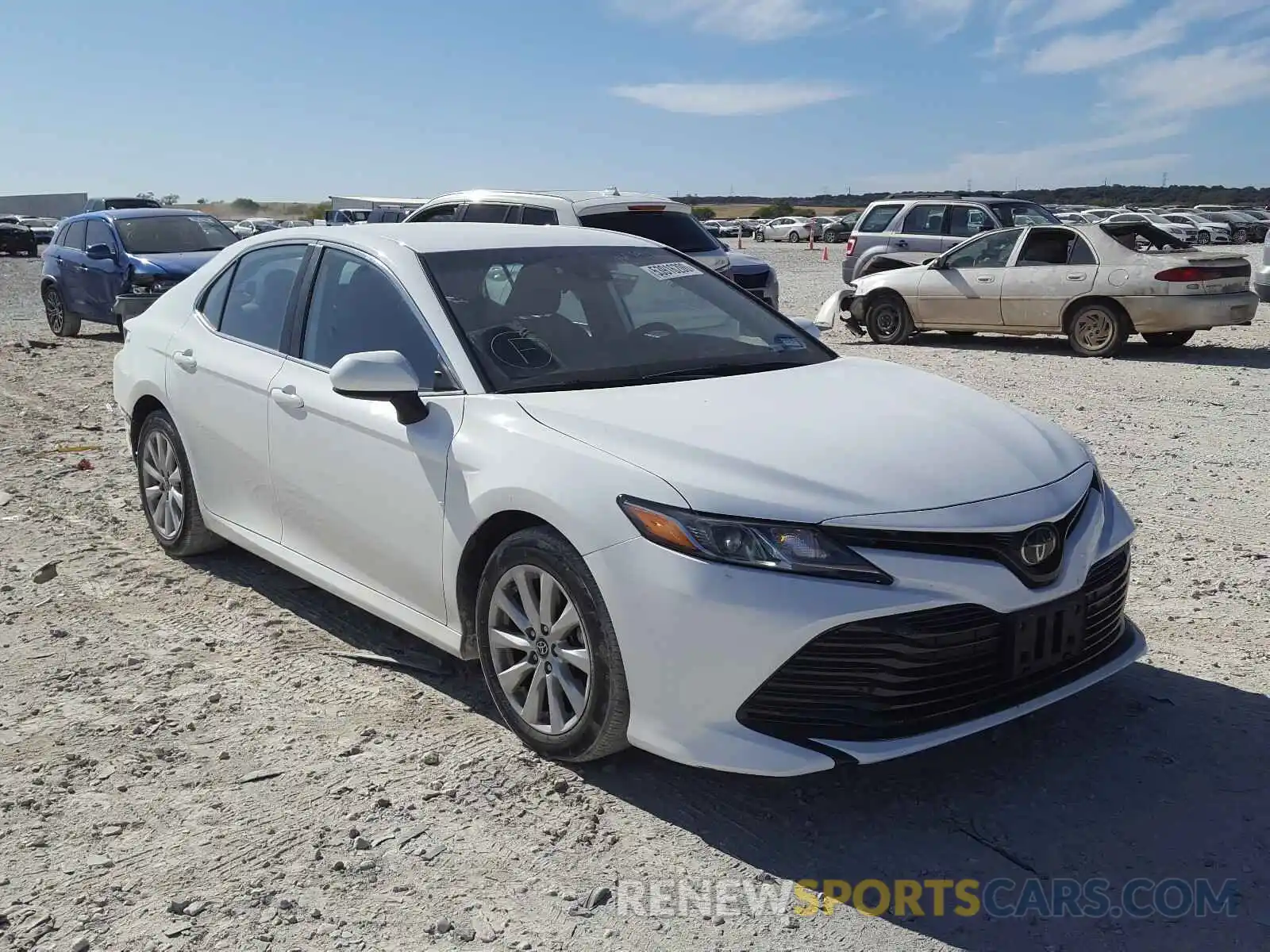 1 Photograph of a damaged car 4T1B11HK7KU261134 TOYOTA CAMRY 2019