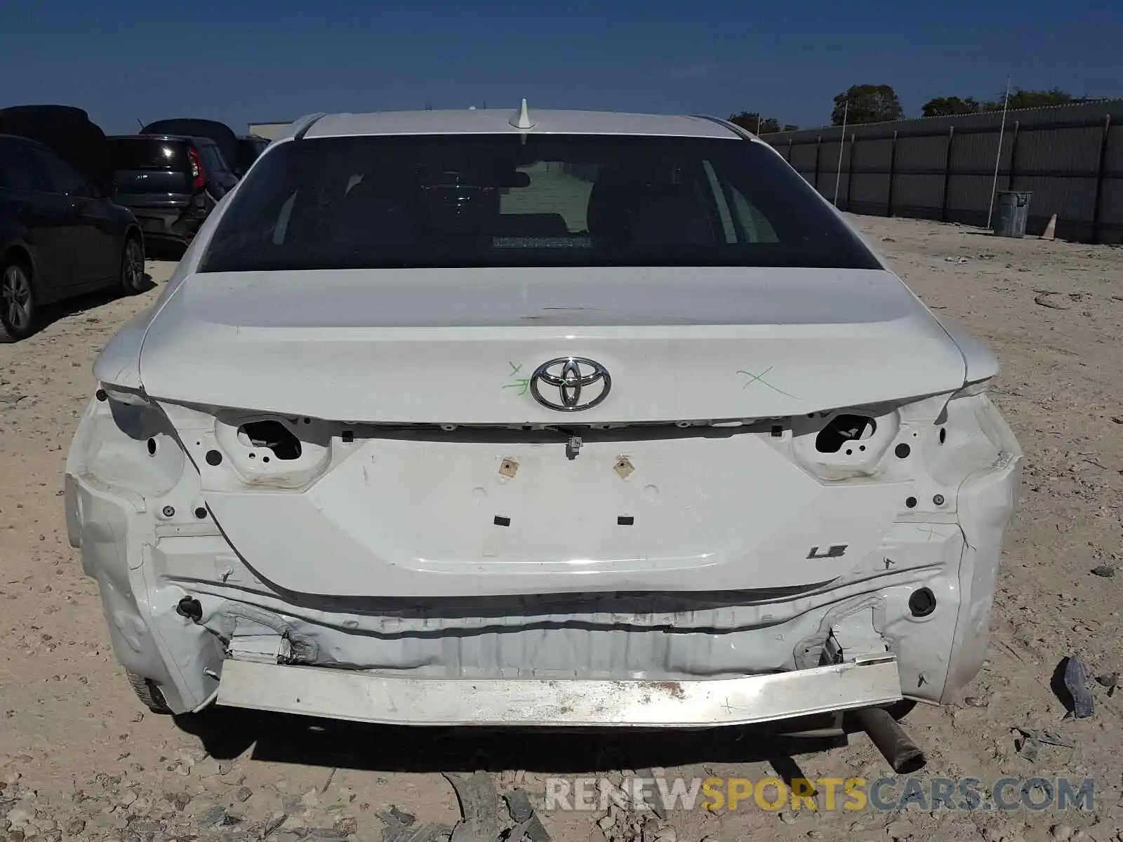 9 Photograph of a damaged car 4T1B11HK7KU261134 TOYOTA CAMRY 2019