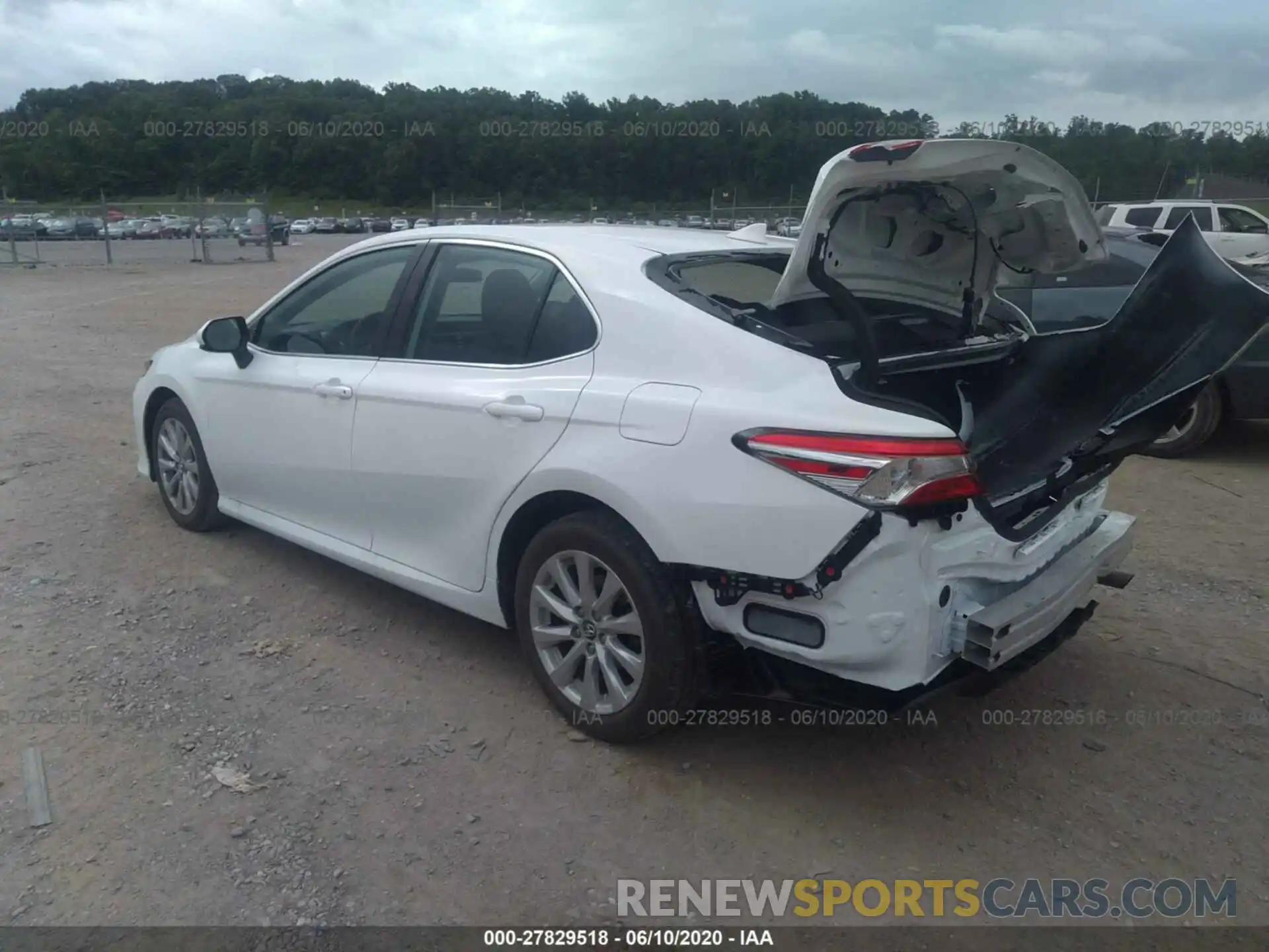 3 Photograph of a damaged car 4T1B11HK7KU263661 TOYOTA CAMRY 2019