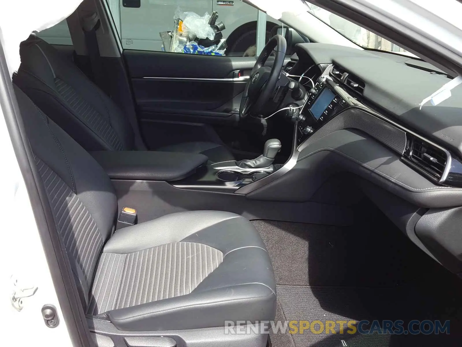 5 Photograph of a damaged car 4T1B11HK7KU264986 TOYOTA CAMRY 2019