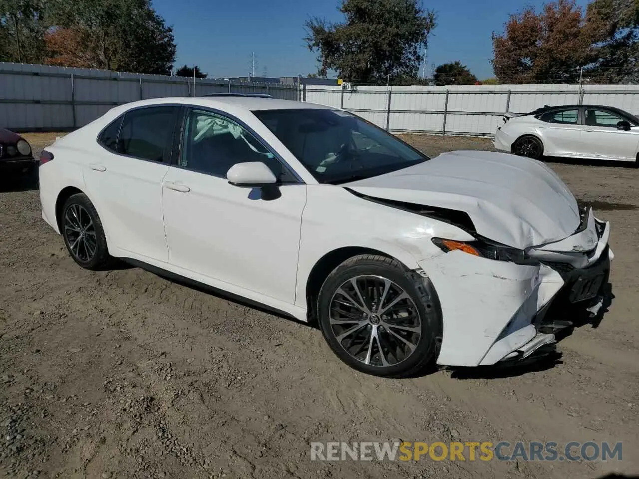 4 Photograph of a damaged car 4T1B11HK7KU265099 TOYOTA CAMRY 2019