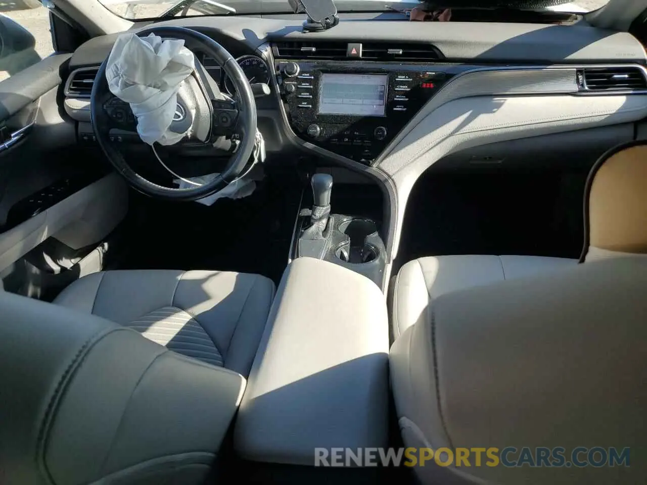 8 Photograph of a damaged car 4T1B11HK7KU265099 TOYOTA CAMRY 2019