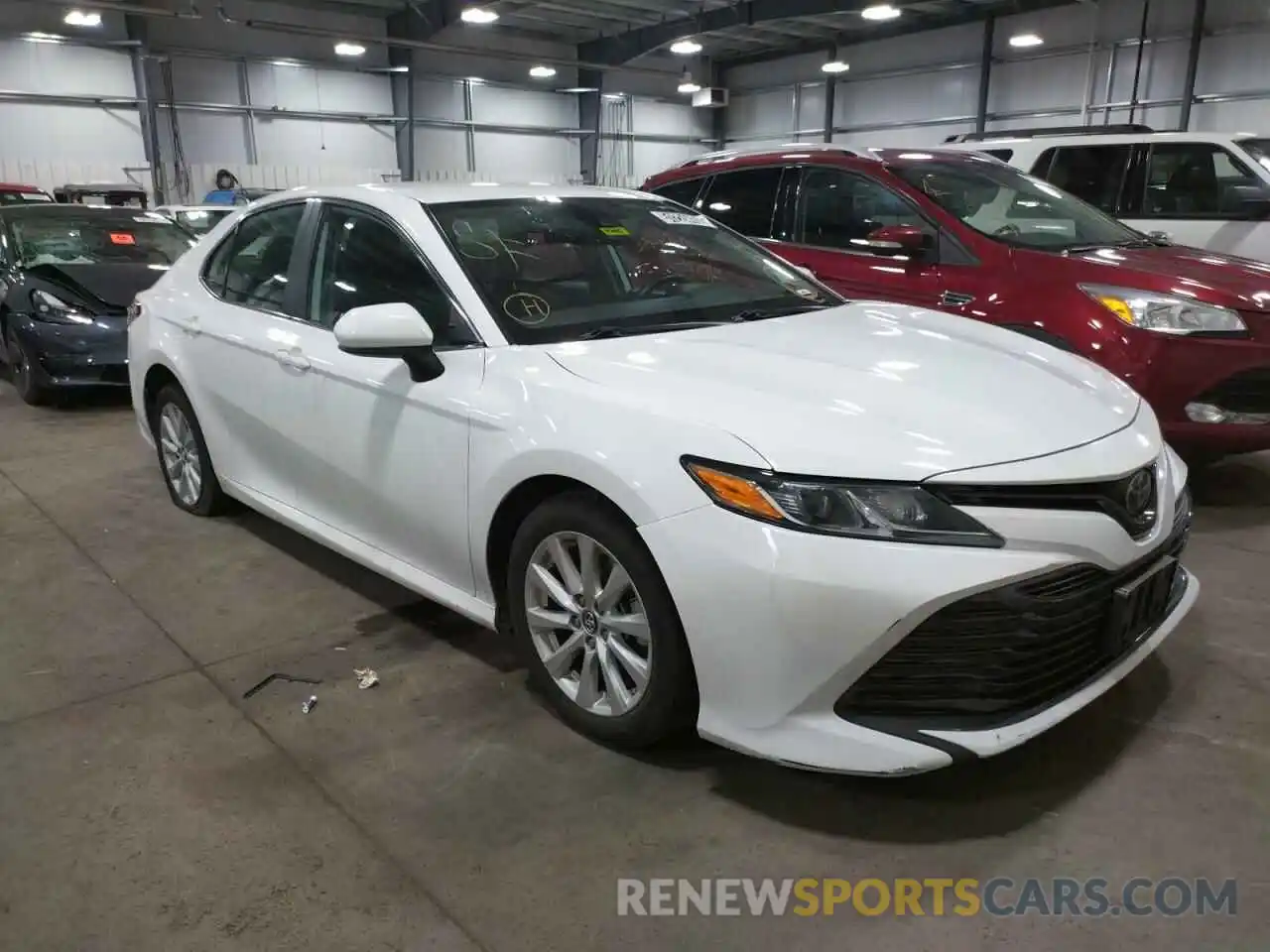 1 Photograph of a damaged car 4T1B11HK7KU267001 TOYOTA CAMRY 2019