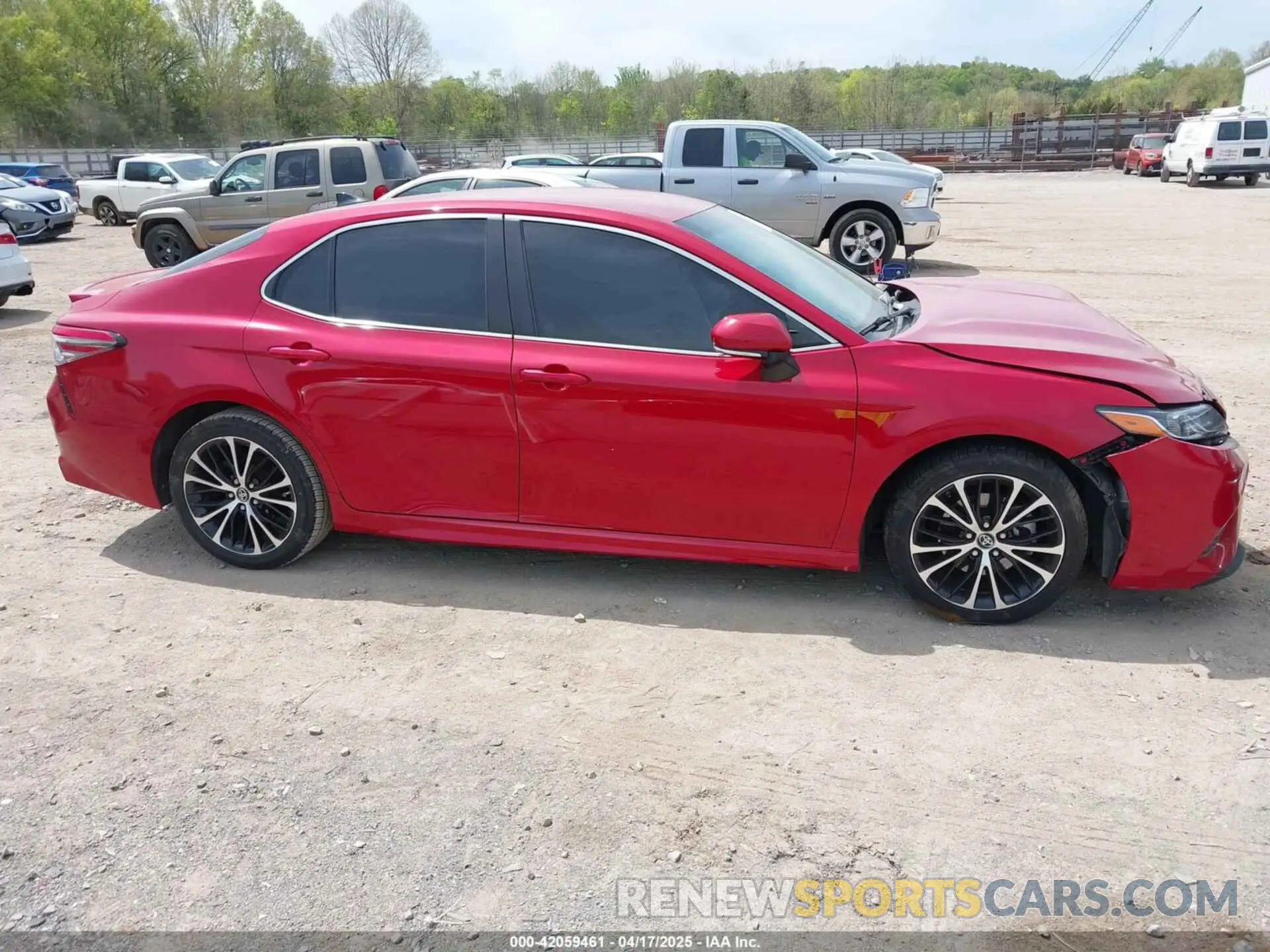 13 Photograph of a damaged car 4T1B11HK7KU273056 TOYOTA CAMRY 2019