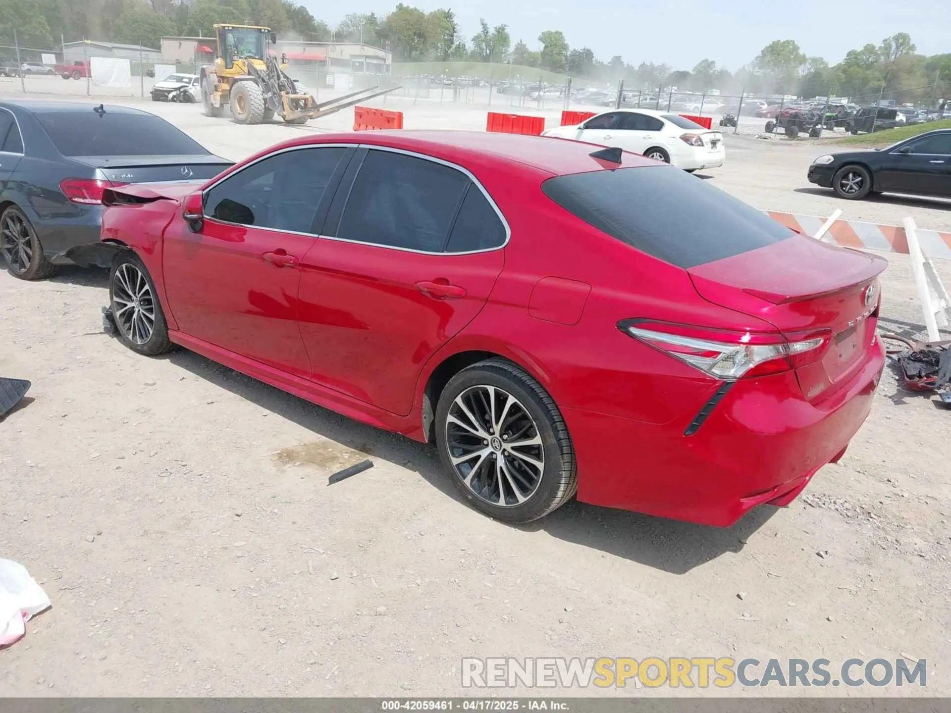 3 Photograph of a damaged car 4T1B11HK7KU273056 TOYOTA CAMRY 2019