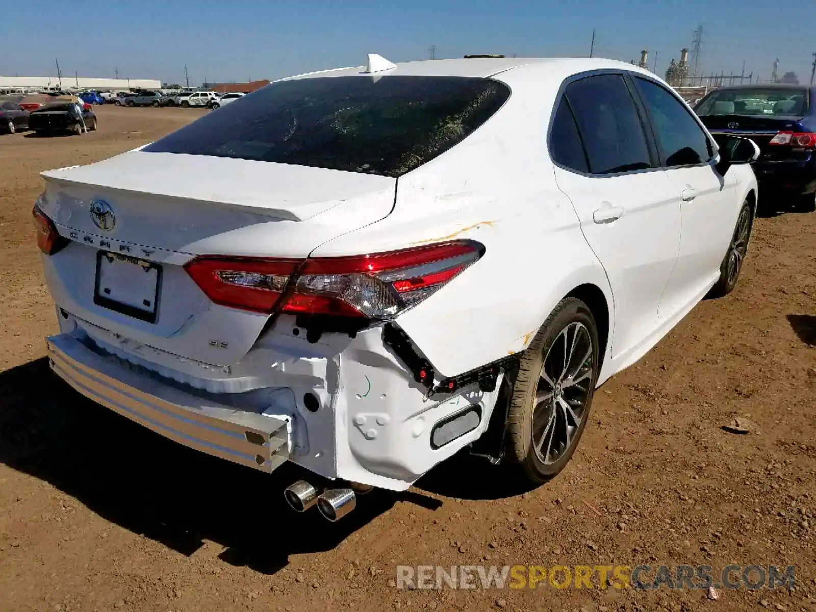 4 Photograph of a damaged car 4T1B11HK7KU275051 TOYOTA CAMRY 2019