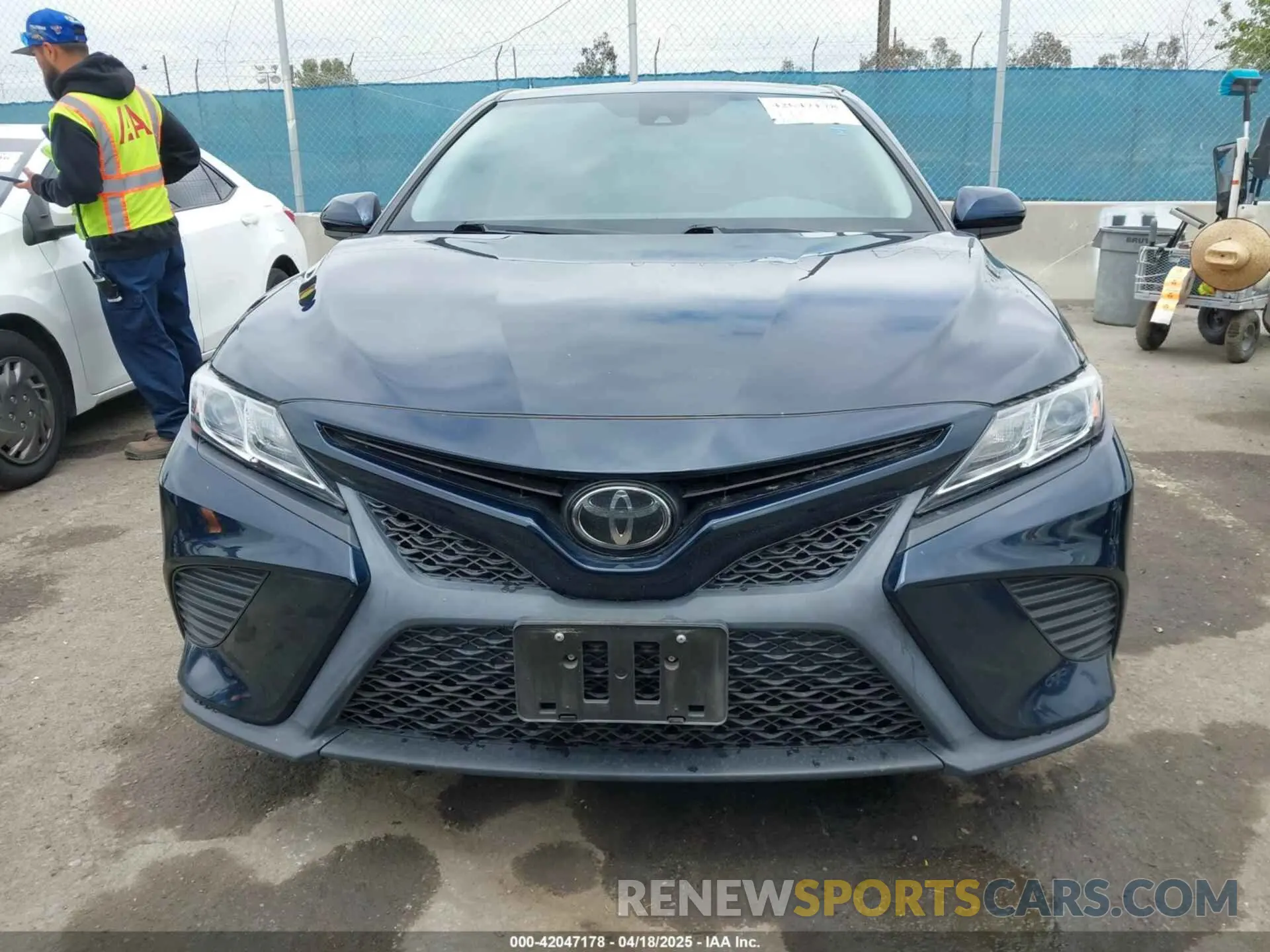 13 Photograph of a damaged car 4T1B11HK7KU282596 TOYOTA CAMRY 2019