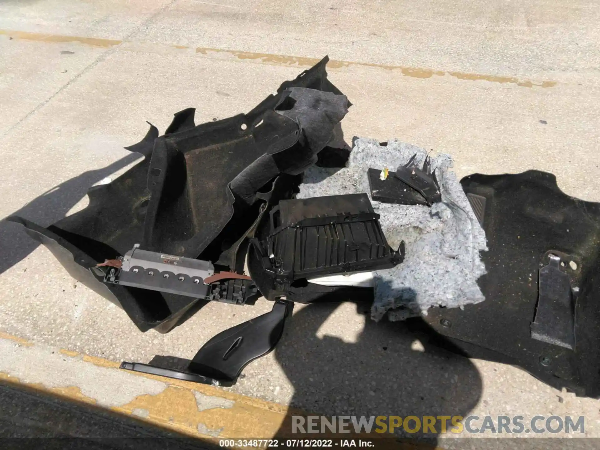 12 Photograph of a damaged car 4T1B11HK7KU286230 TOYOTA CAMRY 2019