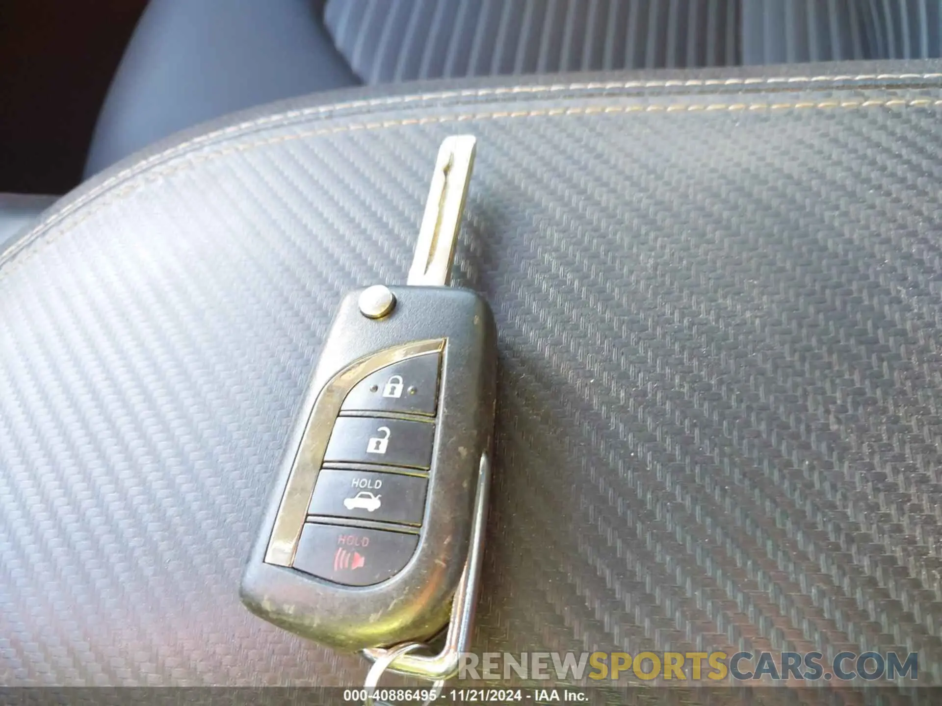 11 Photograph of a damaged car 4T1B11HK7KU292951 TOYOTA CAMRY 2019