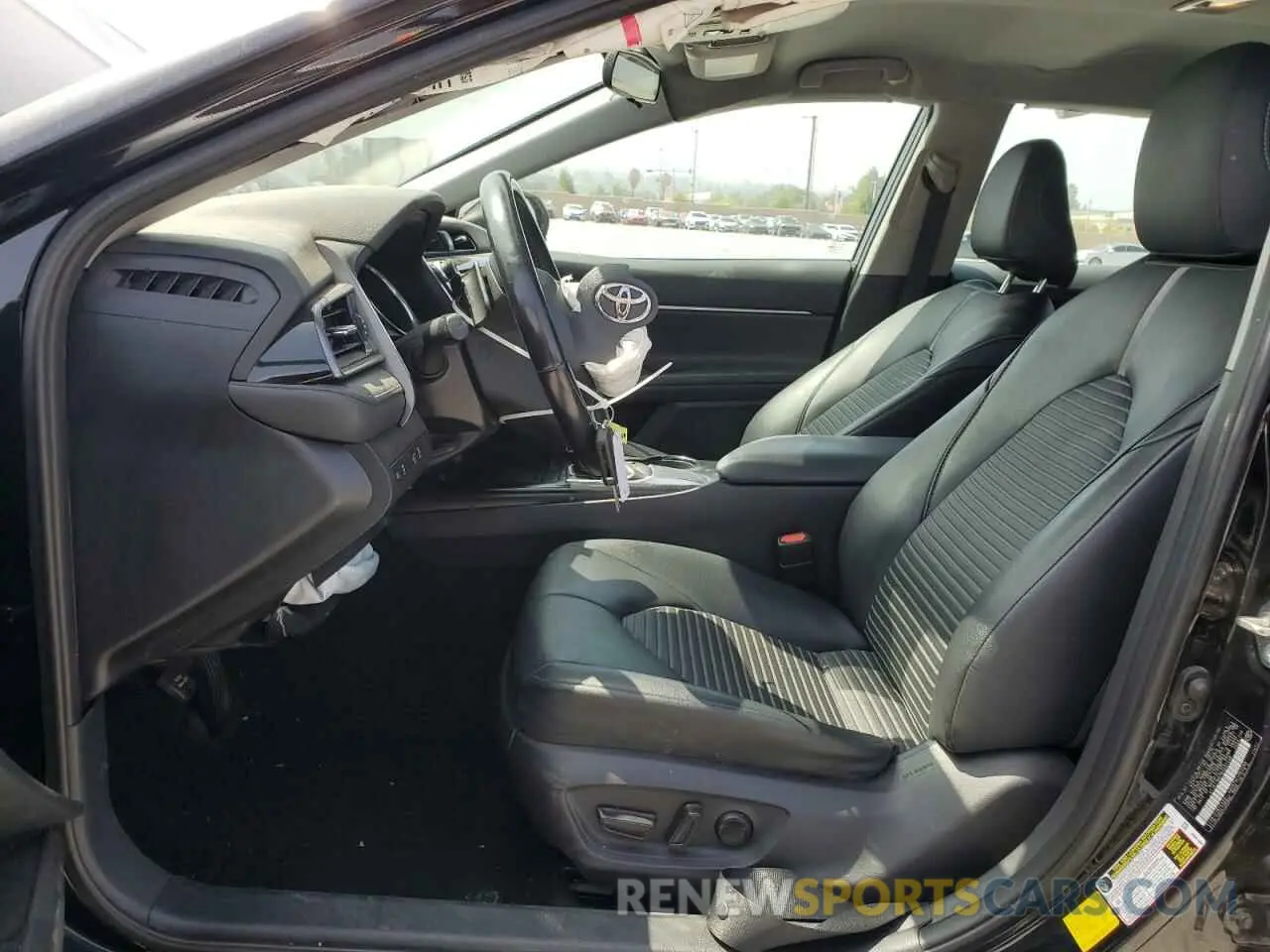 7 Photograph of a damaged car 4T1B11HK7KU297499 TOYOTA CAMRY 2019