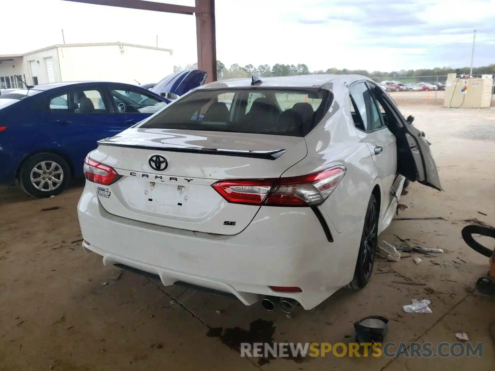 4 Photograph of a damaged car 4T1B11HK7KU298989 TOYOTA CAMRY 2019