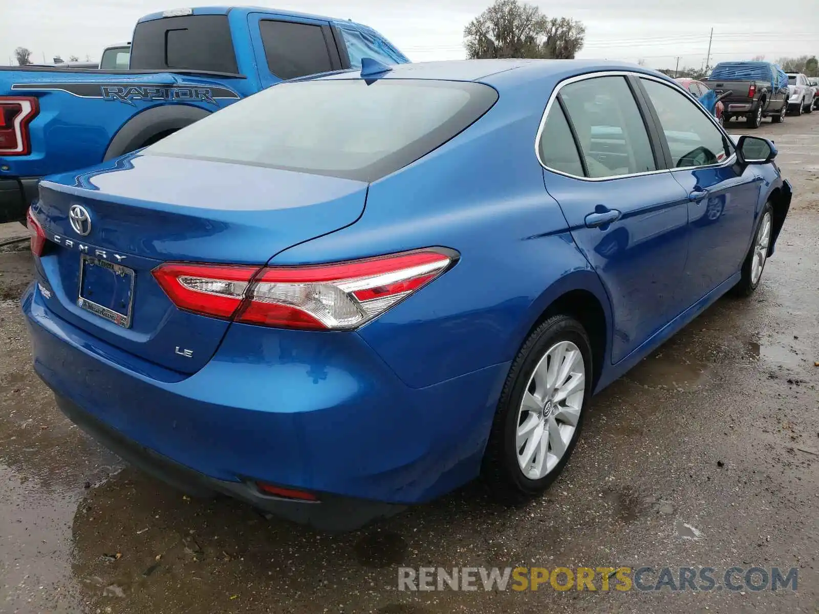 4 Photograph of a damaged car 4T1B11HK7KU299026 TOYOTA CAMRY 2019