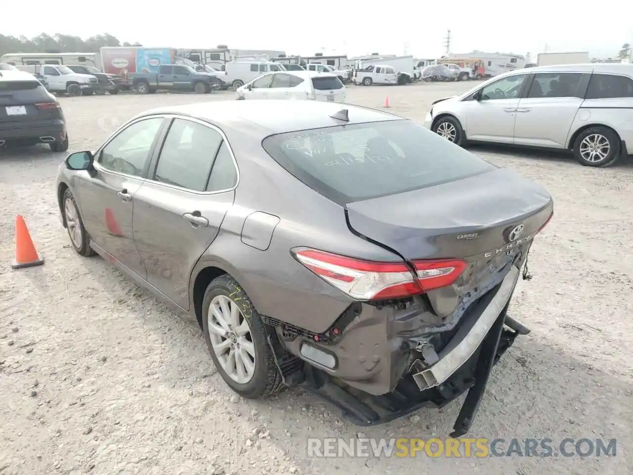 3 Photograph of a damaged car 4T1B11HK7KU679435 TOYOTA CAMRY 2019