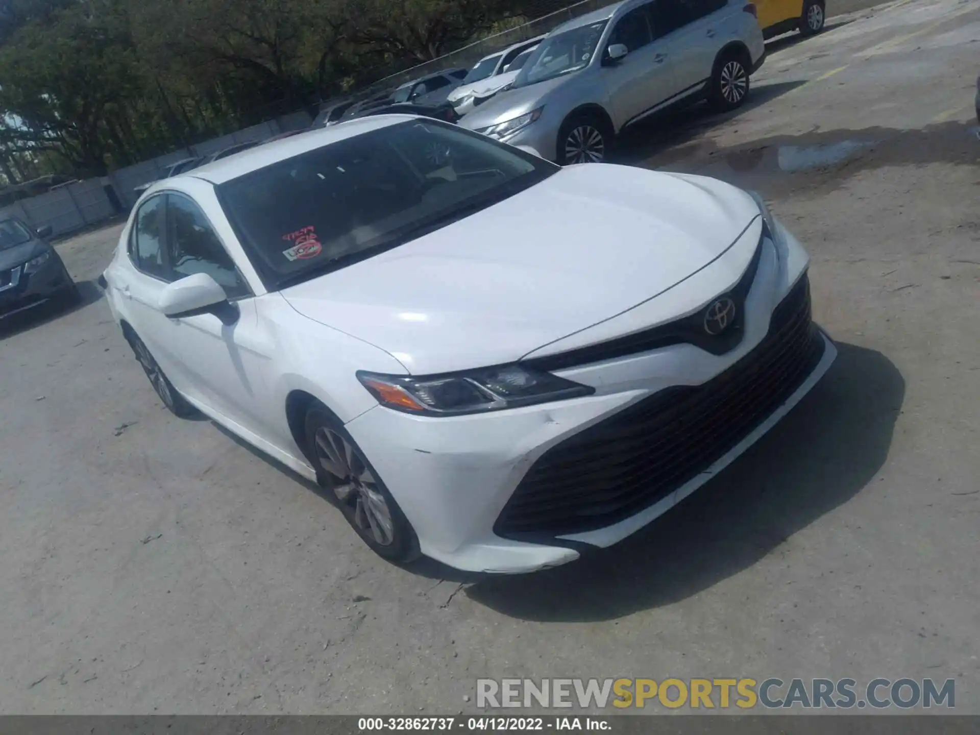 1 Photograph of a damaged car 4T1B11HK7KU680911 TOYOTA CAMRY 2019