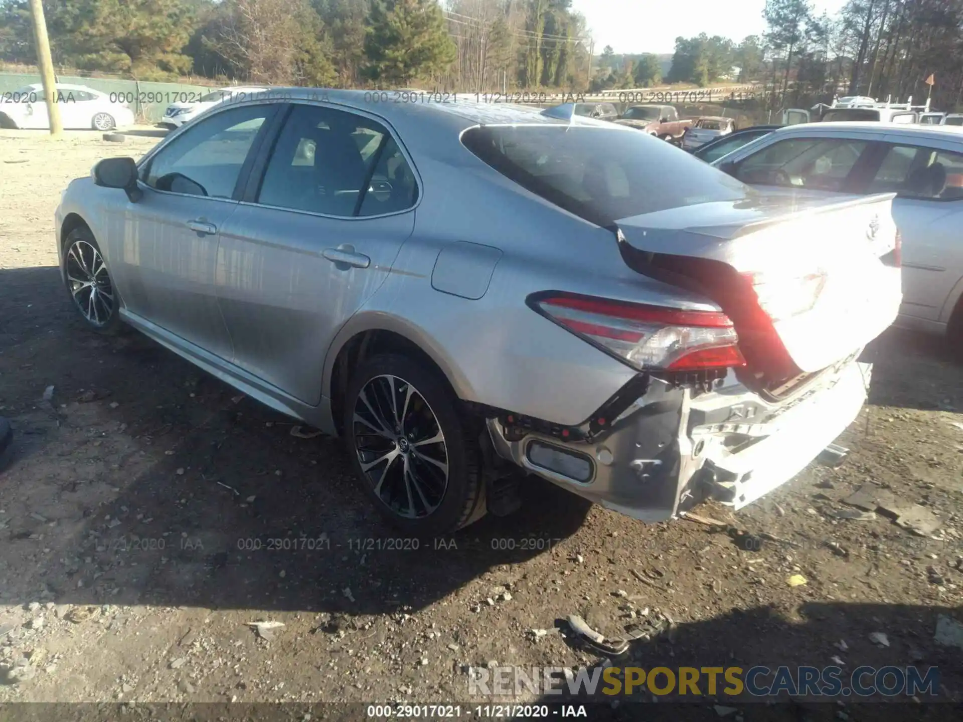 3 Photograph of a damaged car 4T1B11HK7KU683176 TOYOTA CAMRY 2019