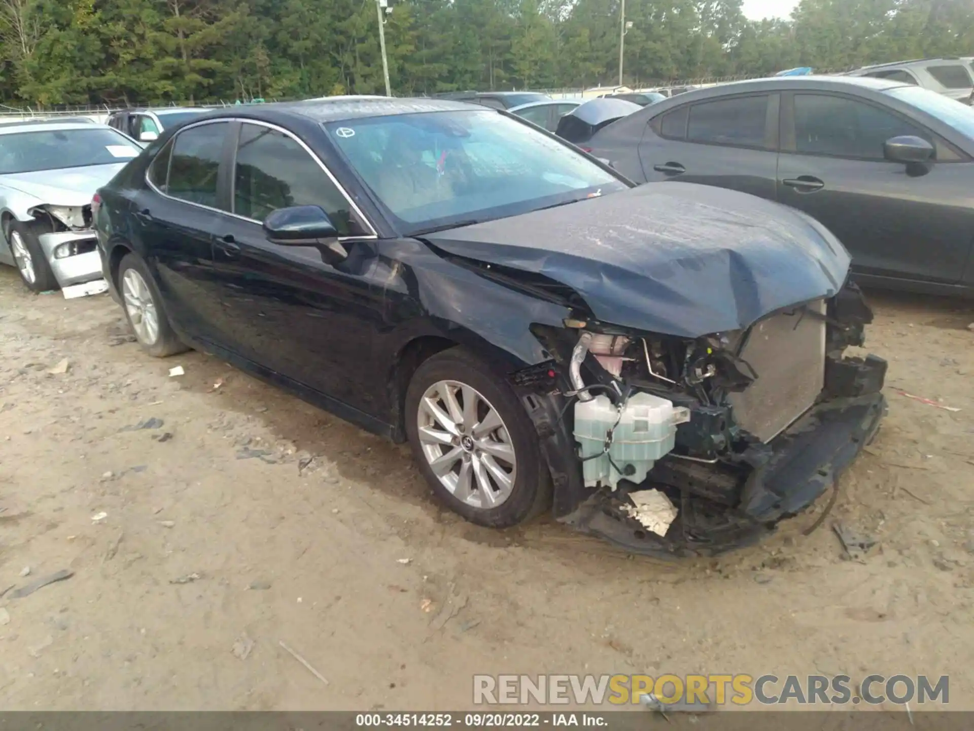 1 Photograph of a damaged car 4T1B11HK7KU688118 TOYOTA CAMRY 2019