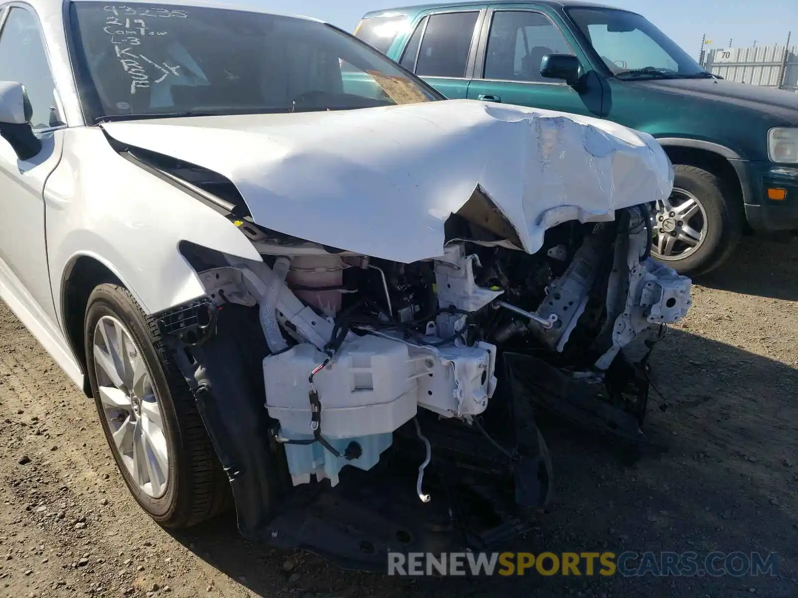 9 Photograph of a damaged car 4T1B11HK7KU688295 TOYOTA CAMRY 2019