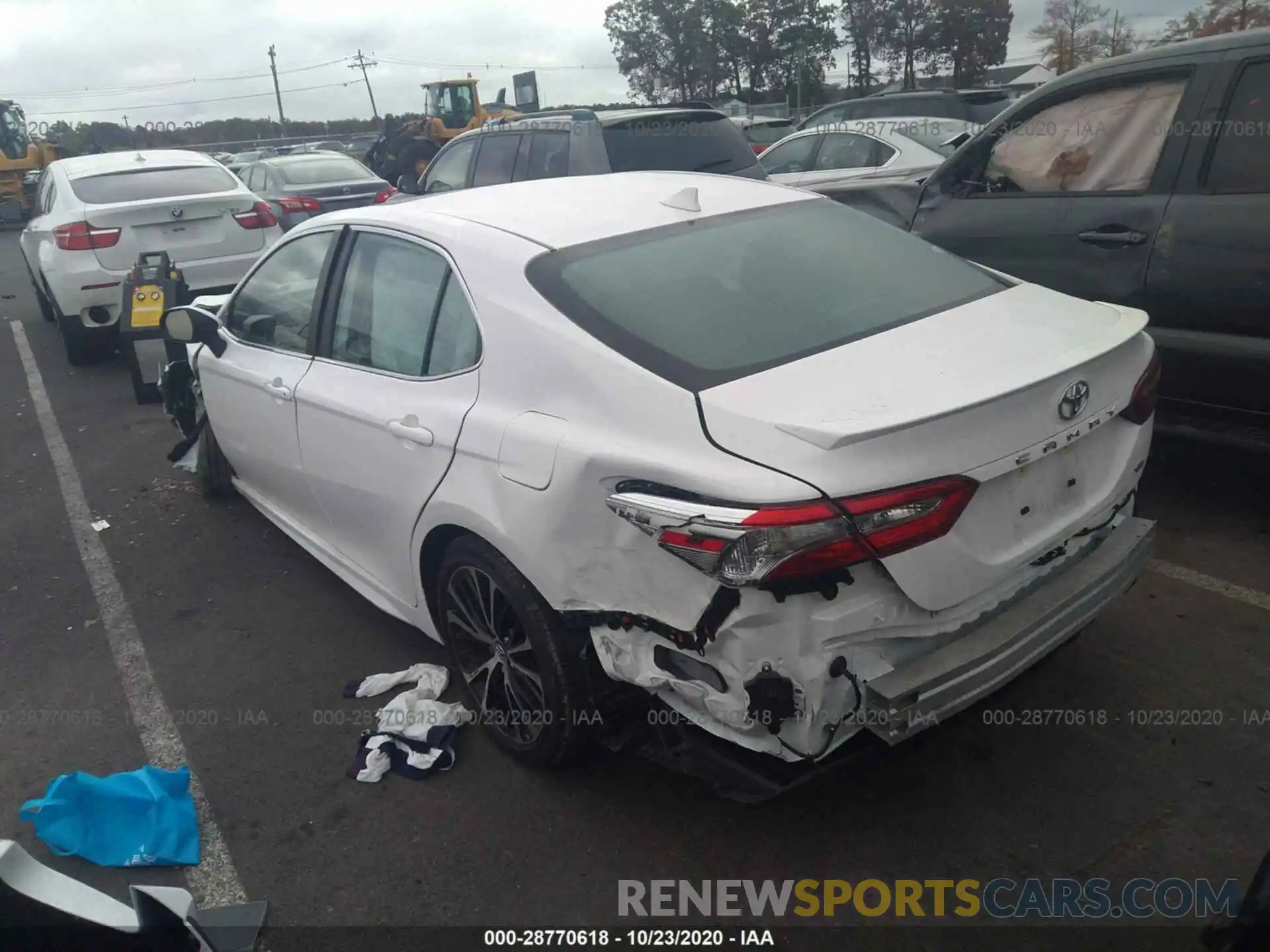 3 Photograph of a damaged car 4T1B11HK7KU692623 TOYOTA CAMRY 2019