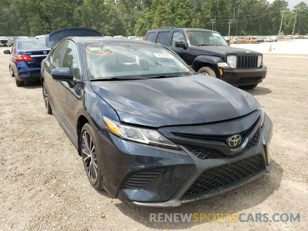 1 Photograph of a damaged car 4T1B11HK7KU695389 TOYOTA CAMRY 2019