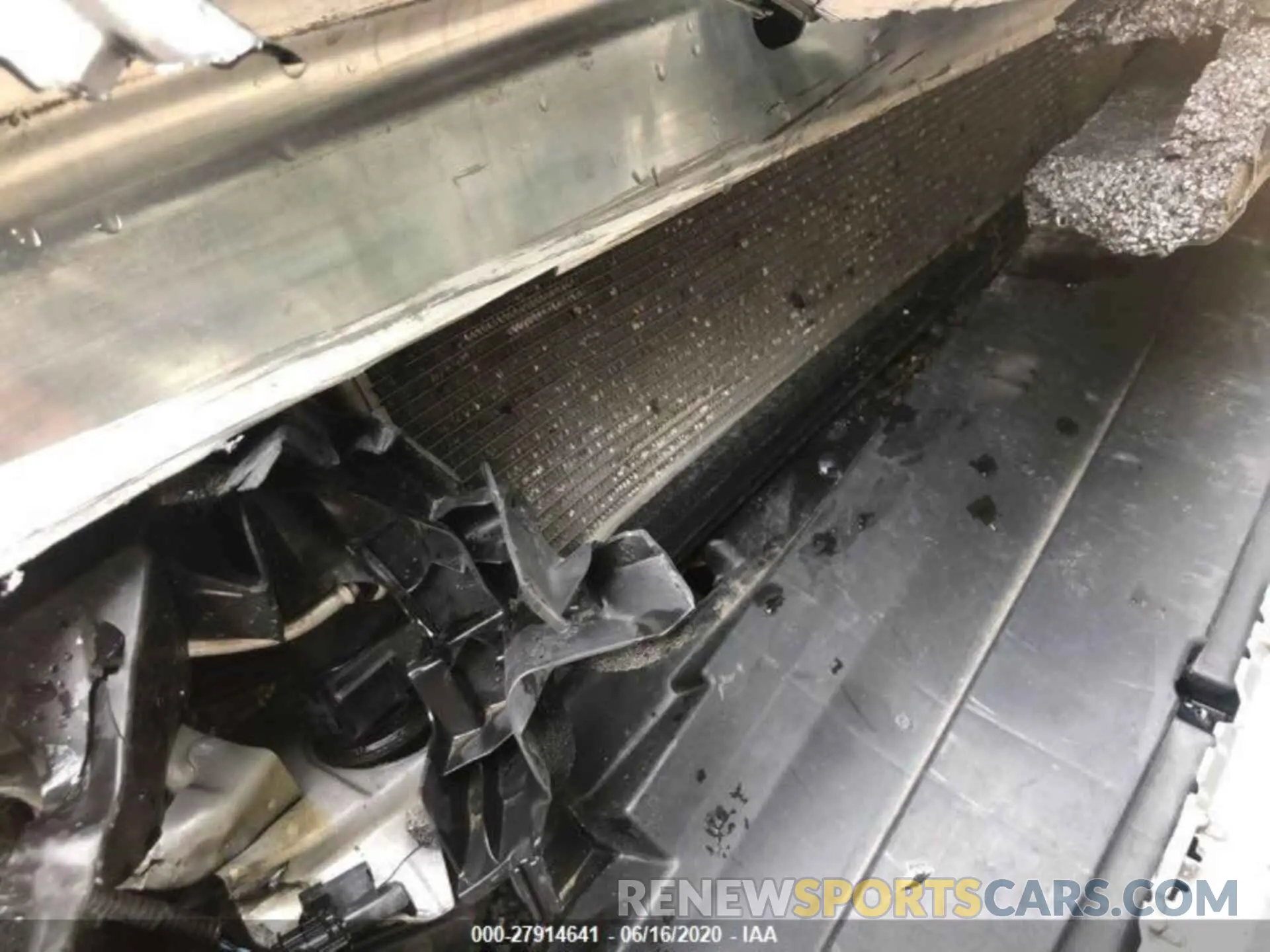 10 Photograph of a damaged car 4T1B11HK7KU700283 TOYOTA CAMRY 2019