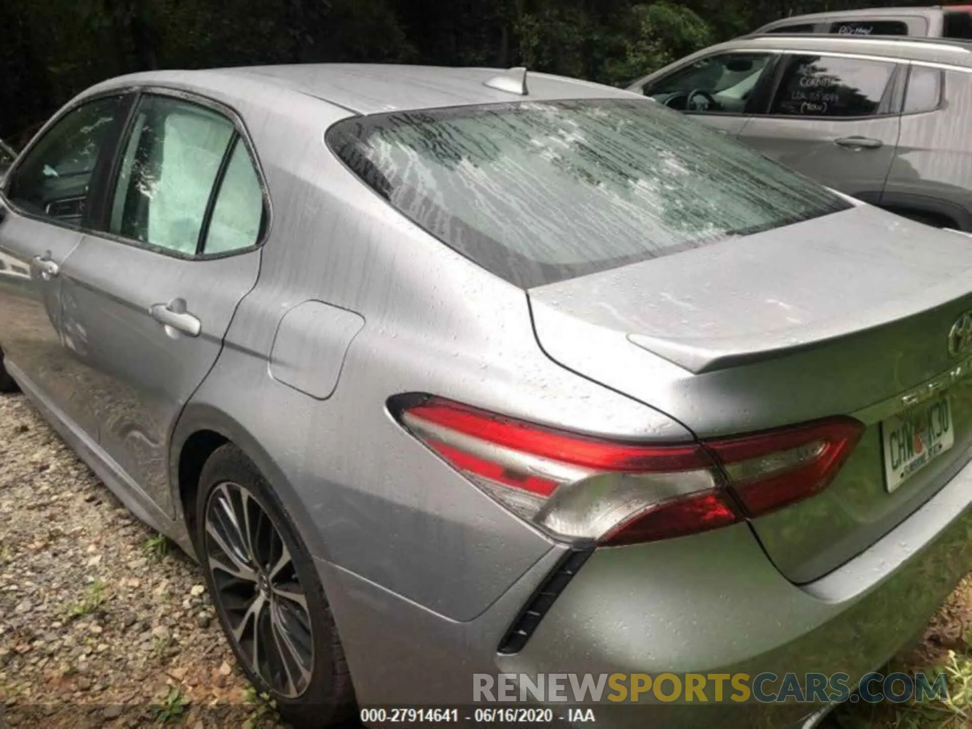 2 Photograph of a damaged car 4T1B11HK7KU700283 TOYOTA CAMRY 2019