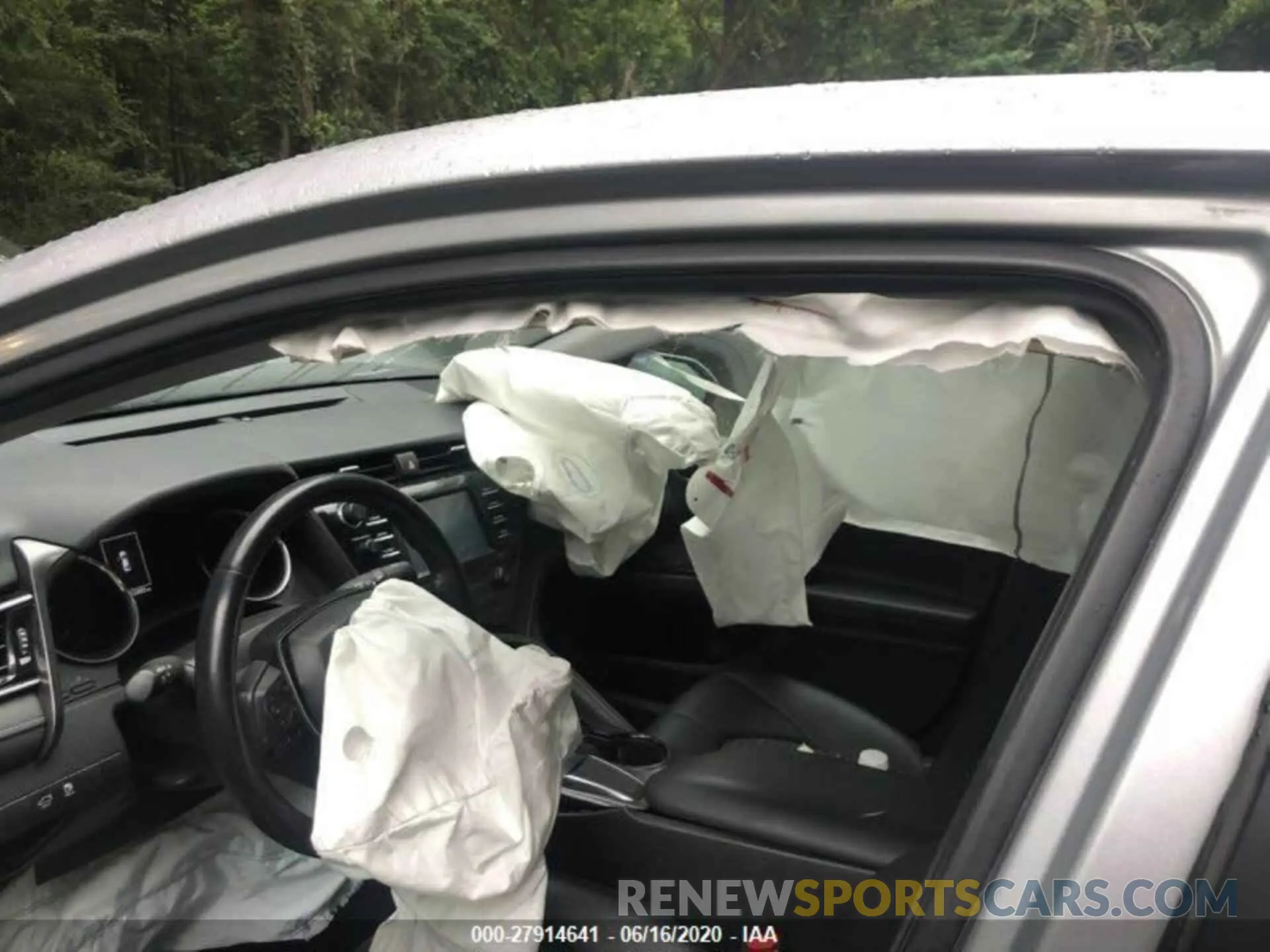 5 Photograph of a damaged car 4T1B11HK7KU700283 TOYOTA CAMRY 2019