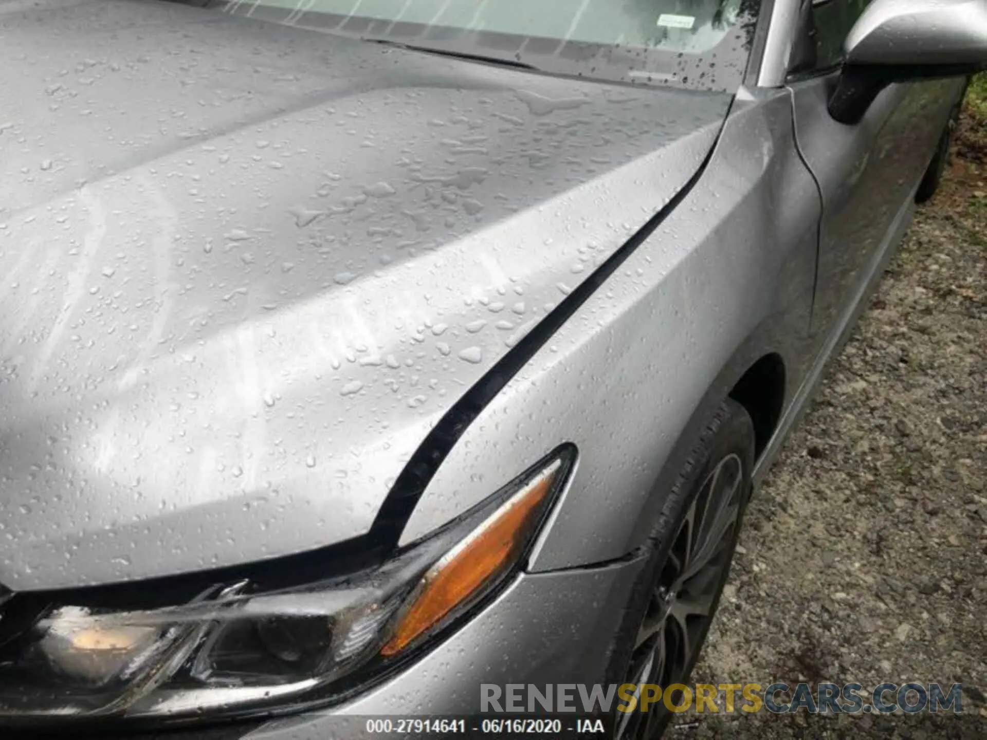8 Photograph of a damaged car 4T1B11HK7KU700283 TOYOTA CAMRY 2019
