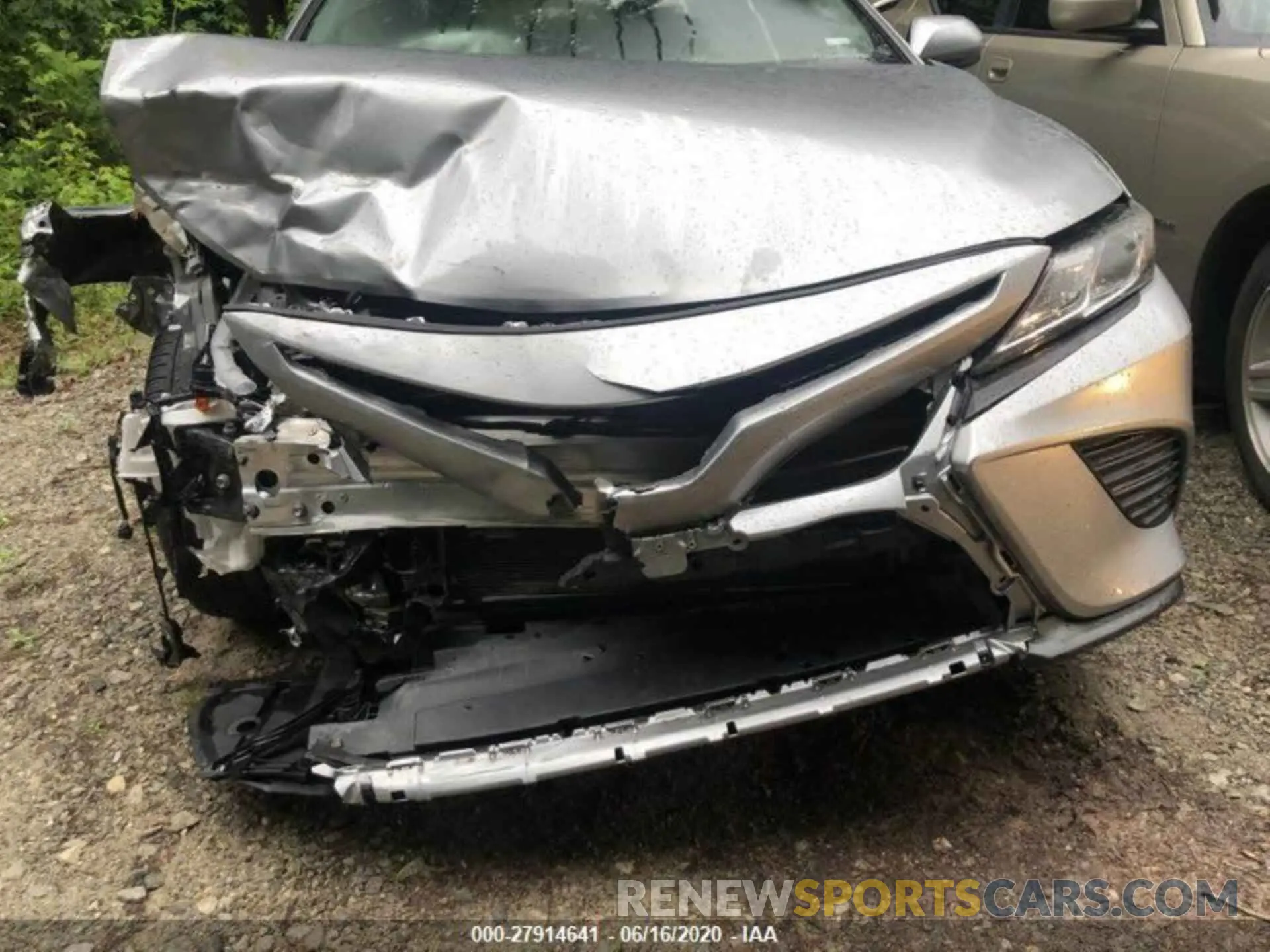 9 Photograph of a damaged car 4T1B11HK7KU700283 TOYOTA CAMRY 2019