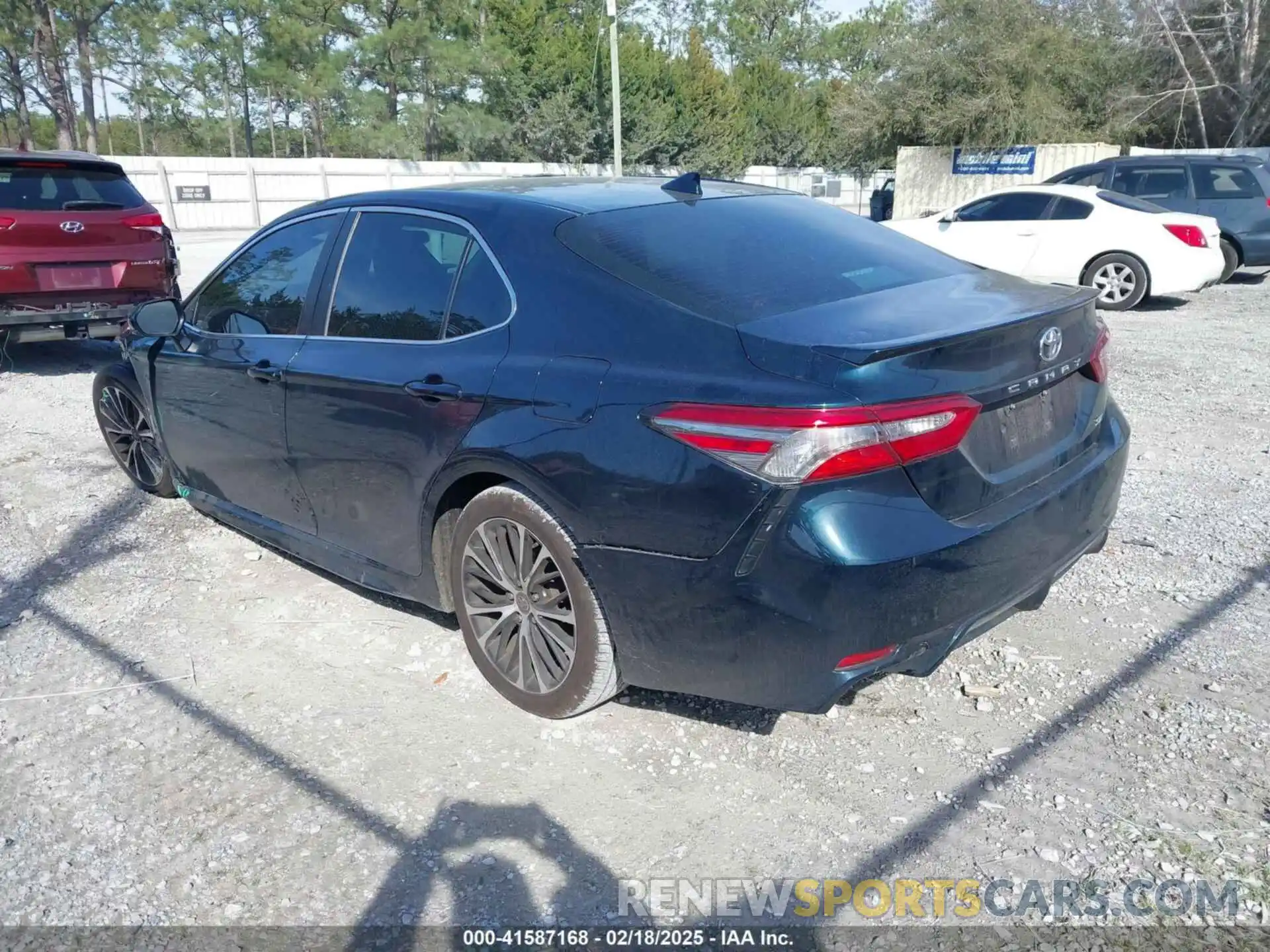 3 Photograph of a damaged car 4T1B11HK7KU705239 TOYOTA CAMRY 2019