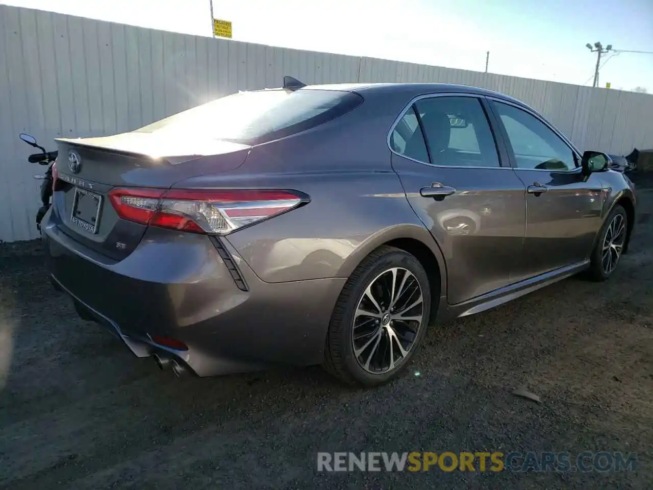 4 Photograph of a damaged car 4T1B11HK7KU705645 TOYOTA CAMRY 2019