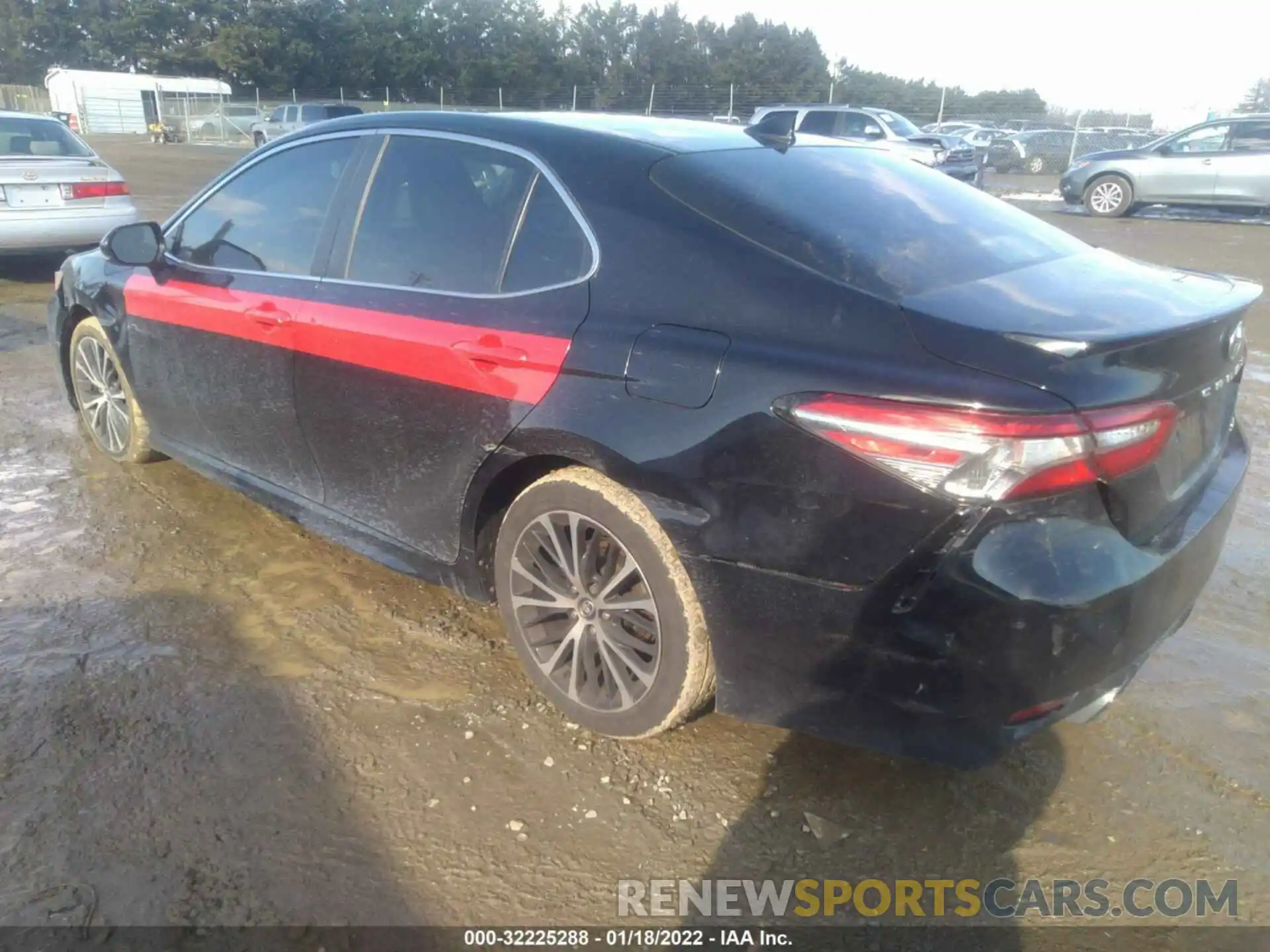 3 Photograph of a damaged car 4T1B11HK7KU707797 TOYOTA CAMRY 2019