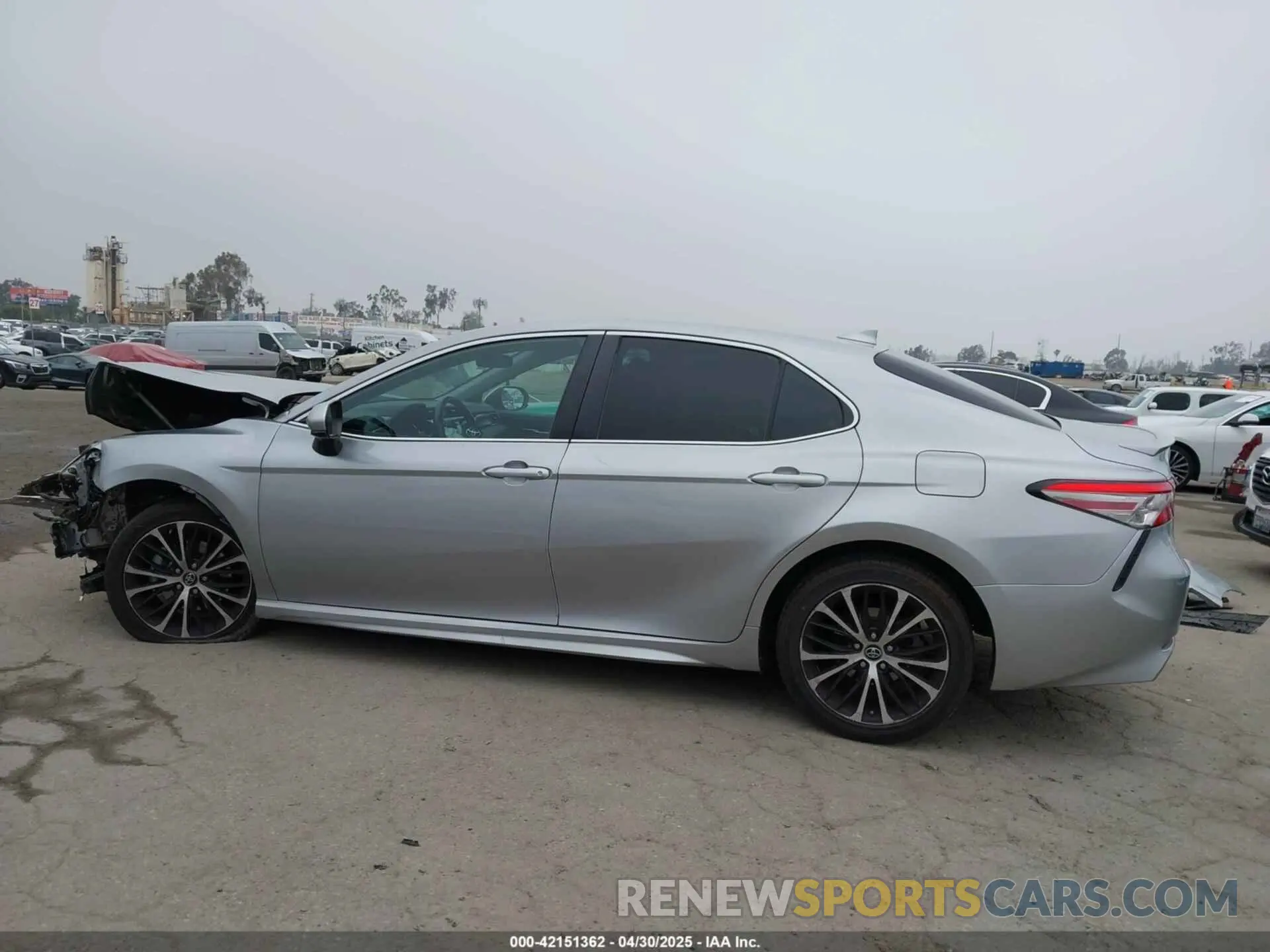 14 Photograph of a damaged car 4T1B11HK7KU713082 TOYOTA CAMRY 2019