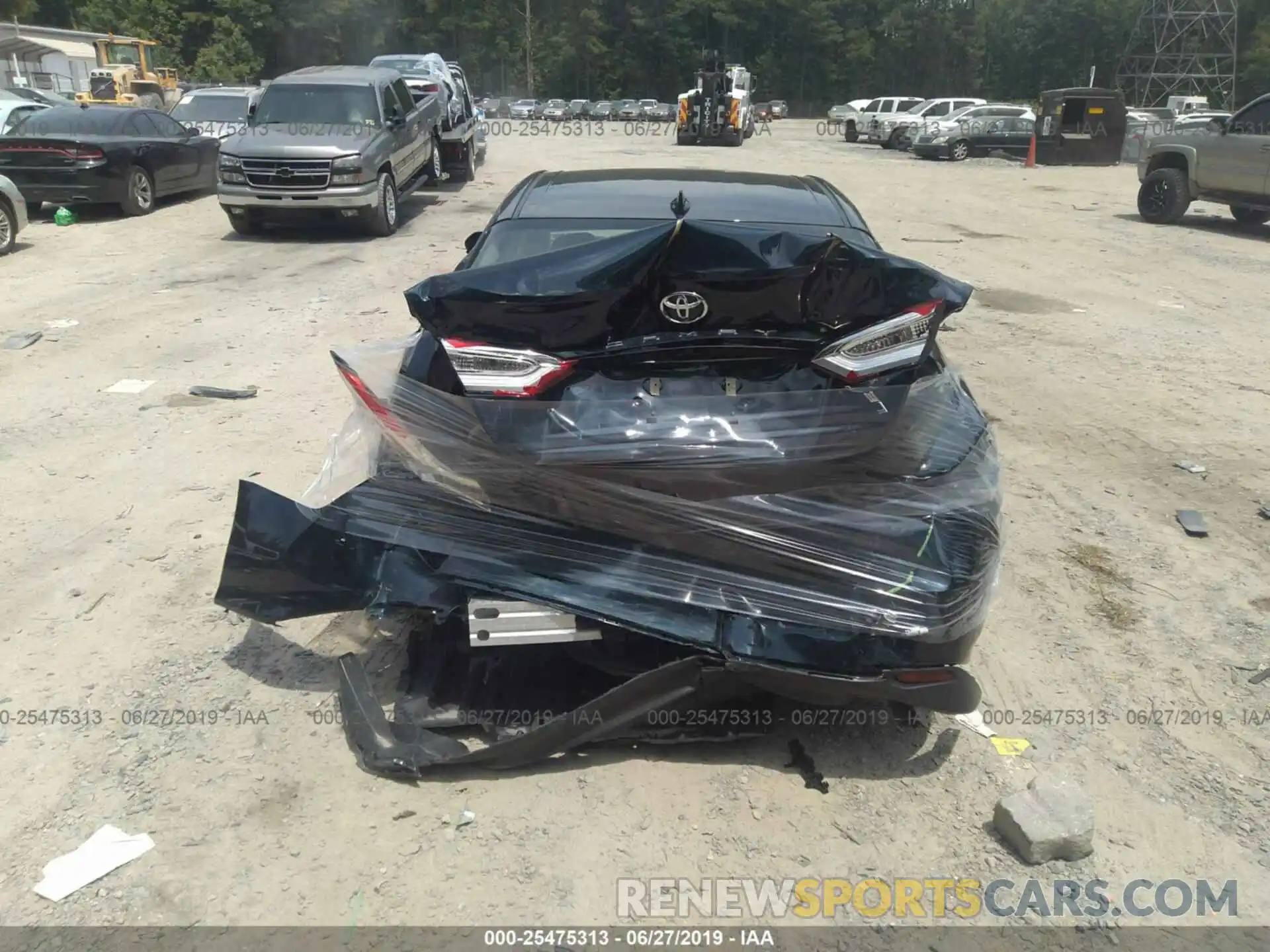 6 Photograph of a damaged car 4T1B11HK7KU714264 TOYOTA CAMRY 2019