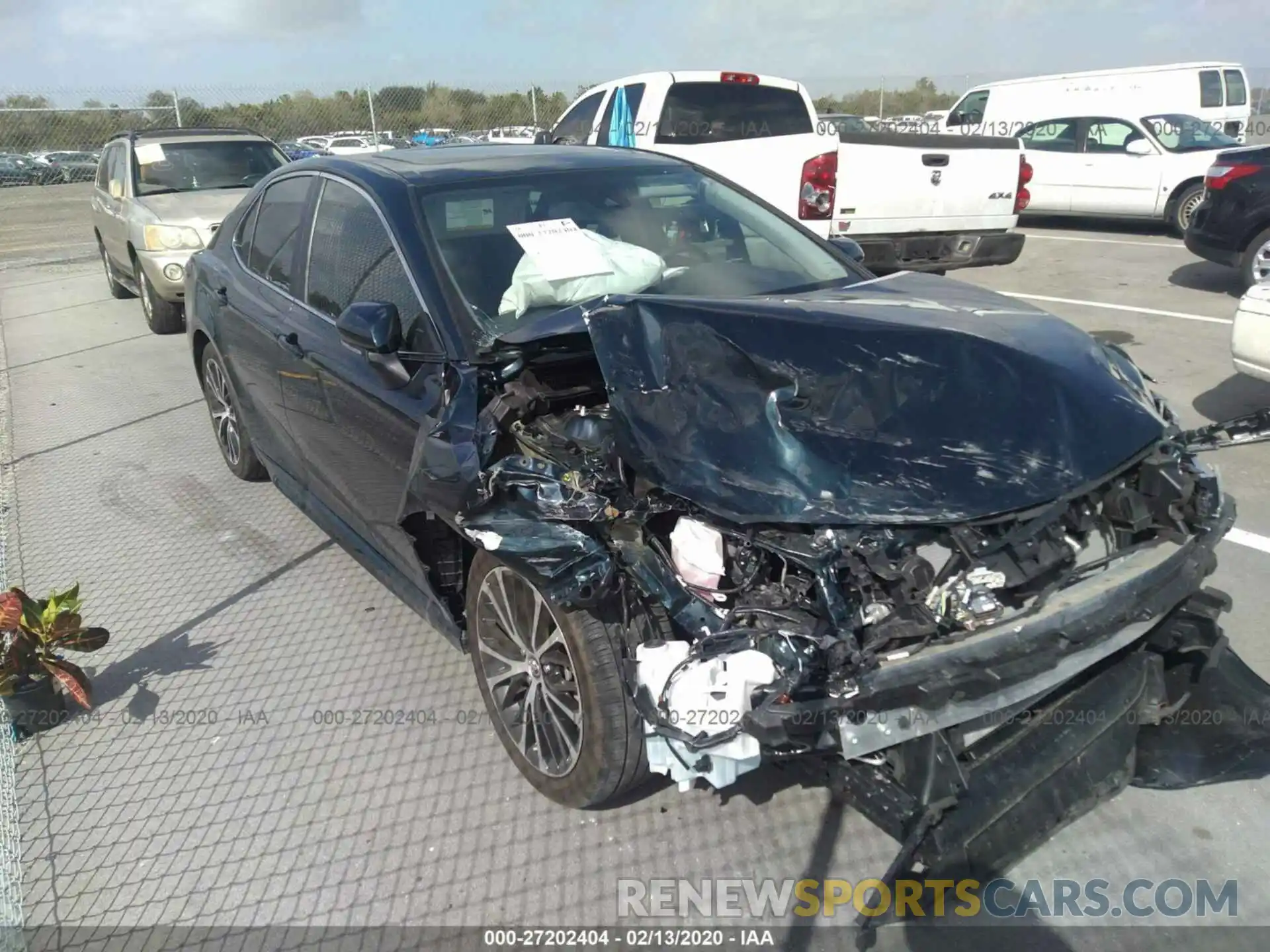 1 Photograph of a damaged car 4T1B11HK7KU716757 TOYOTA CAMRY 2019