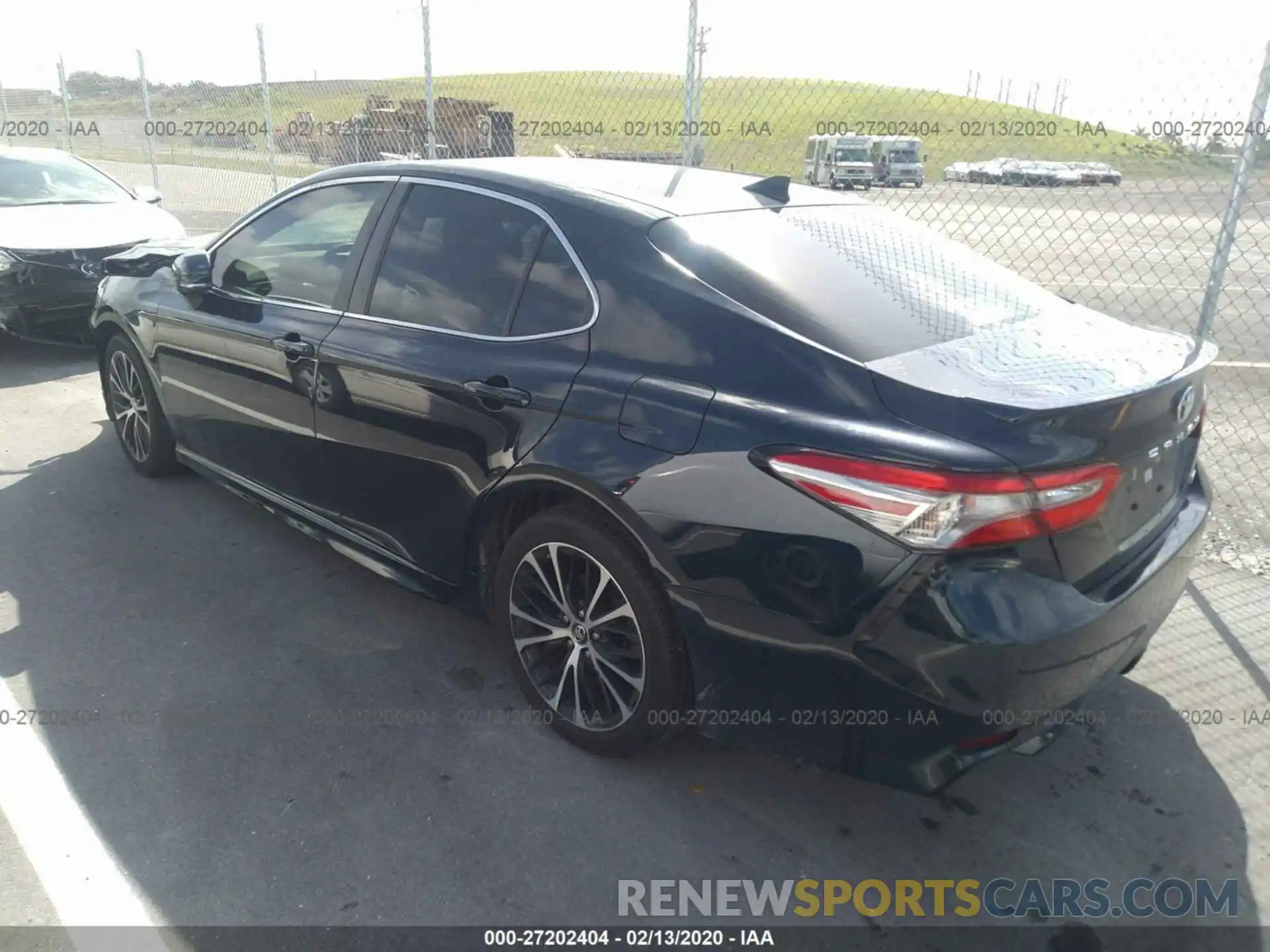 3 Photograph of a damaged car 4T1B11HK7KU716757 TOYOTA CAMRY 2019