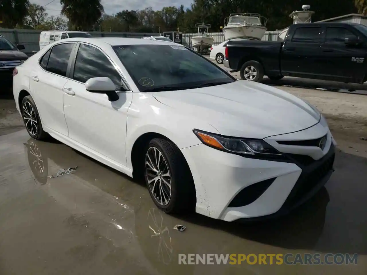 1 Photograph of a damaged car 4T1B11HK7KU717536 TOYOTA CAMRY 2019